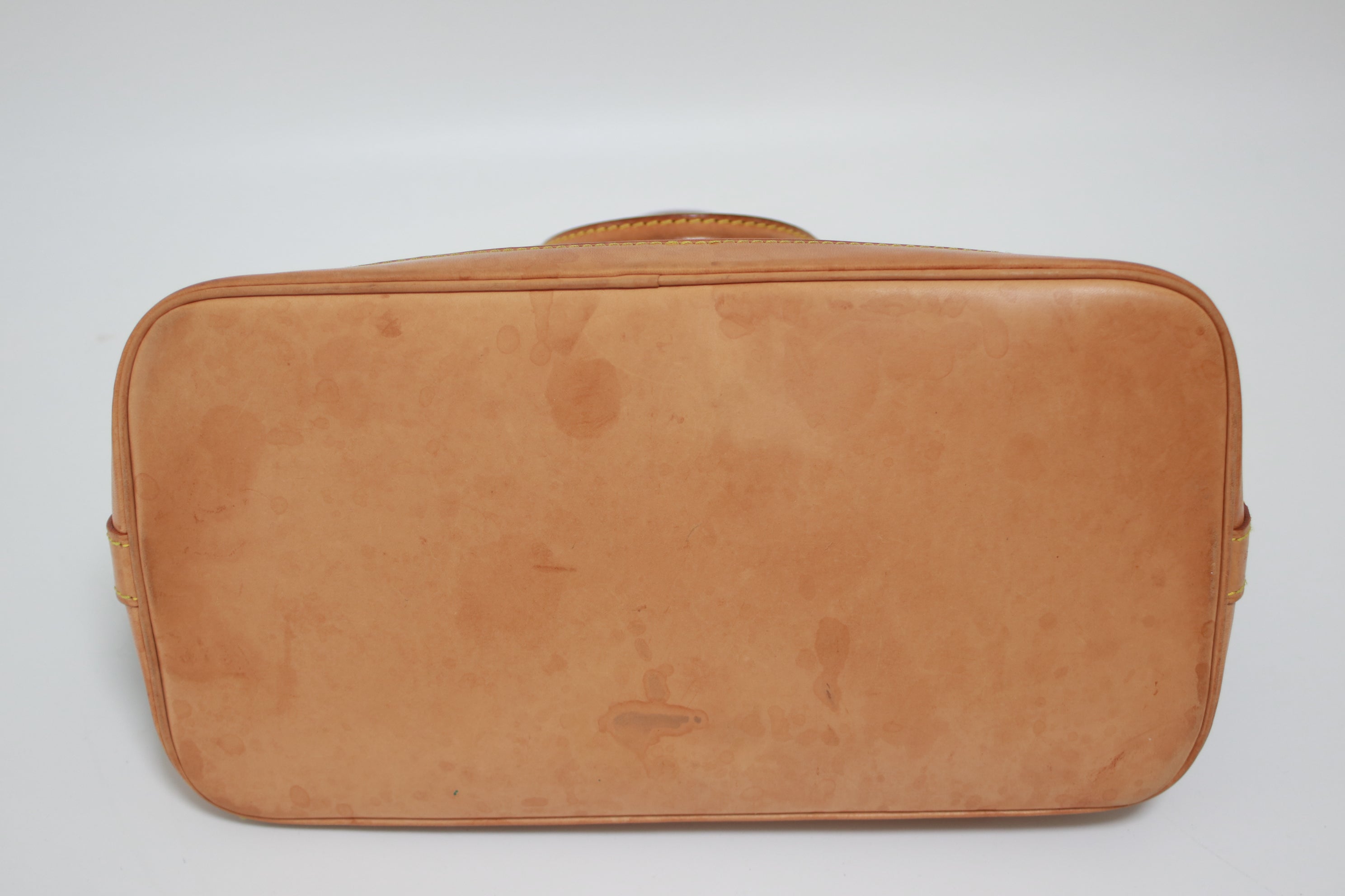 Louis Vuitton Alma PM Handbag Used