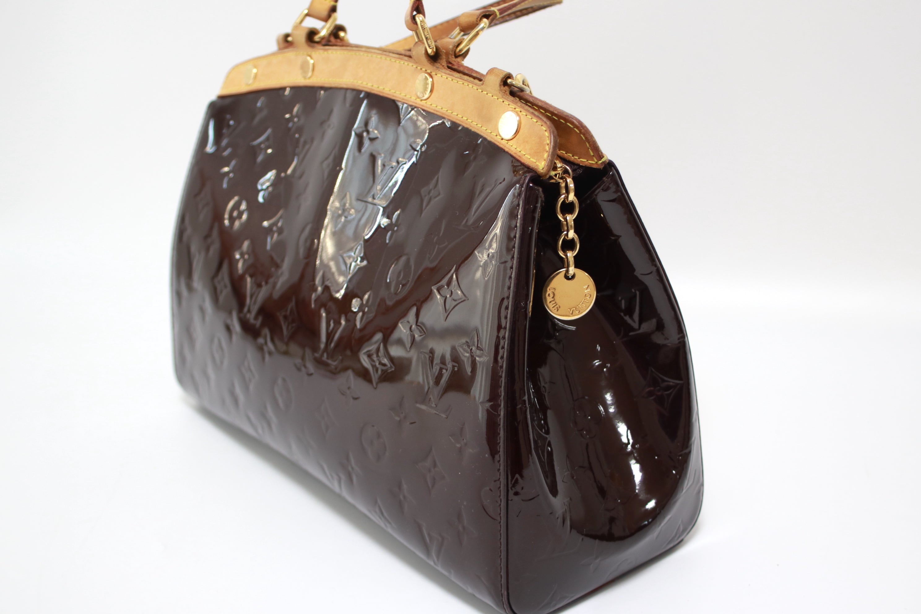 Louis Vuitton Brea MM Vernis Shoulder Bag Used