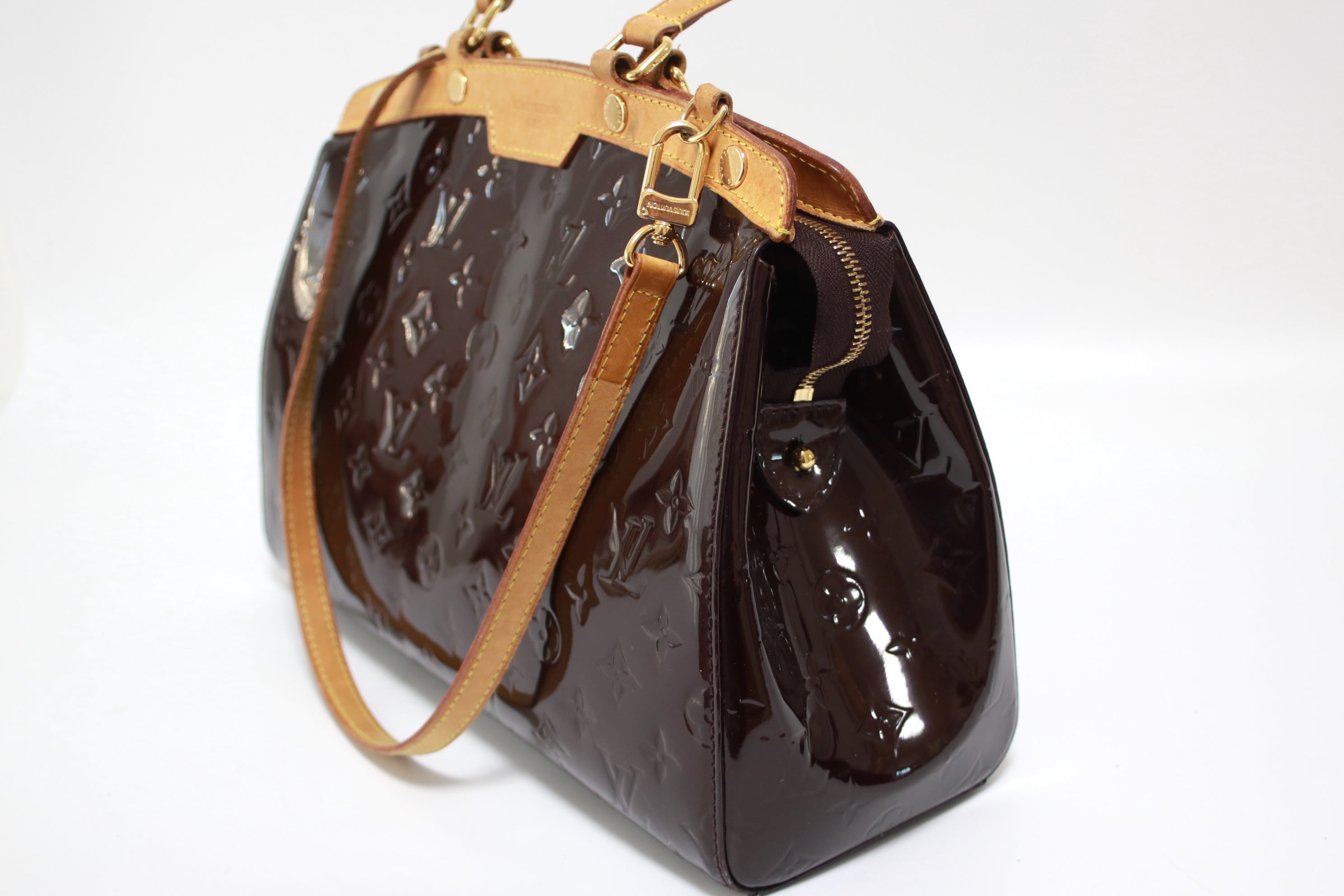 Louis Vuitton Brea MM Vernis Shoulder Bag Used
