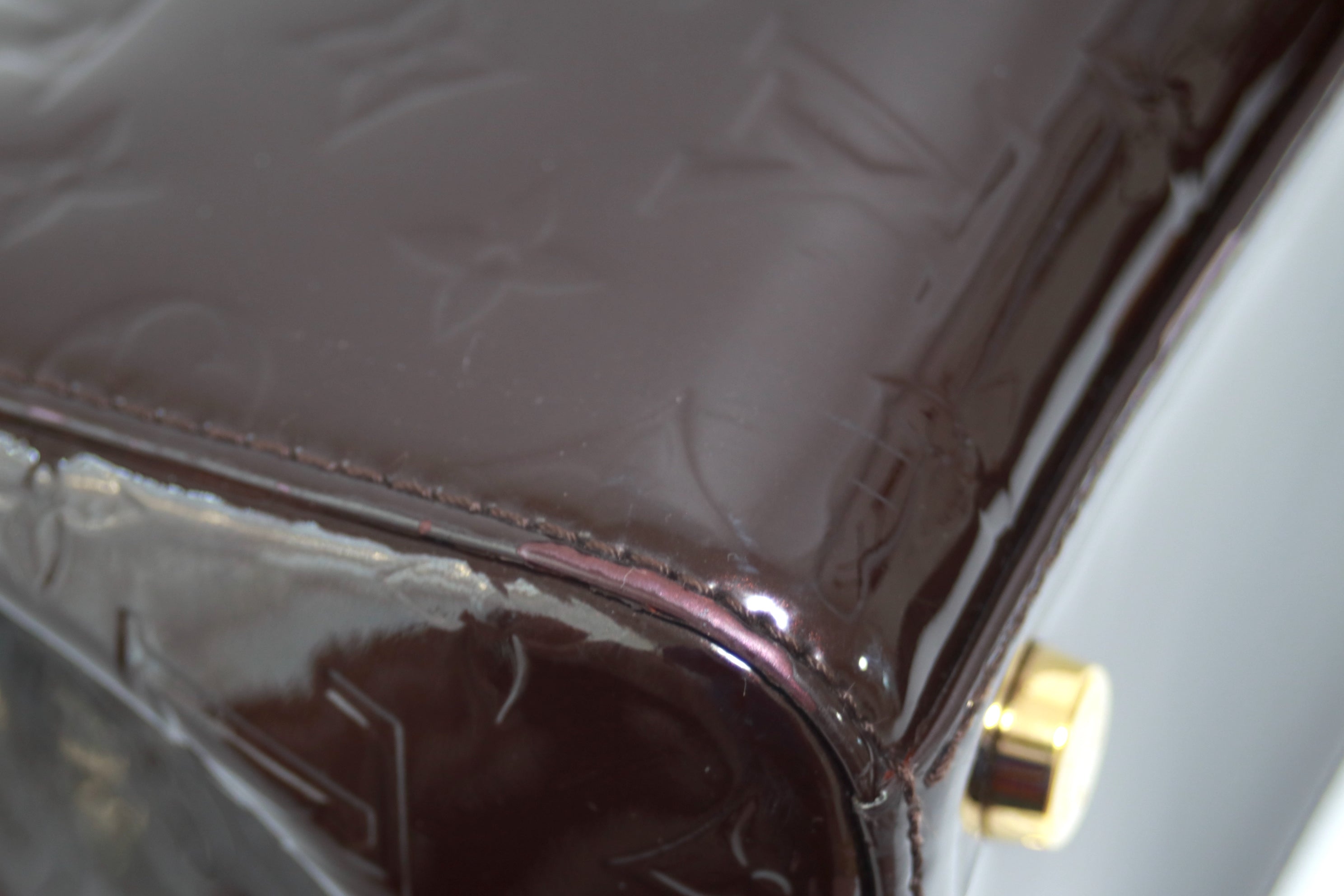Louis Vuitton Brea MM Vernis Shoulder Bag Used