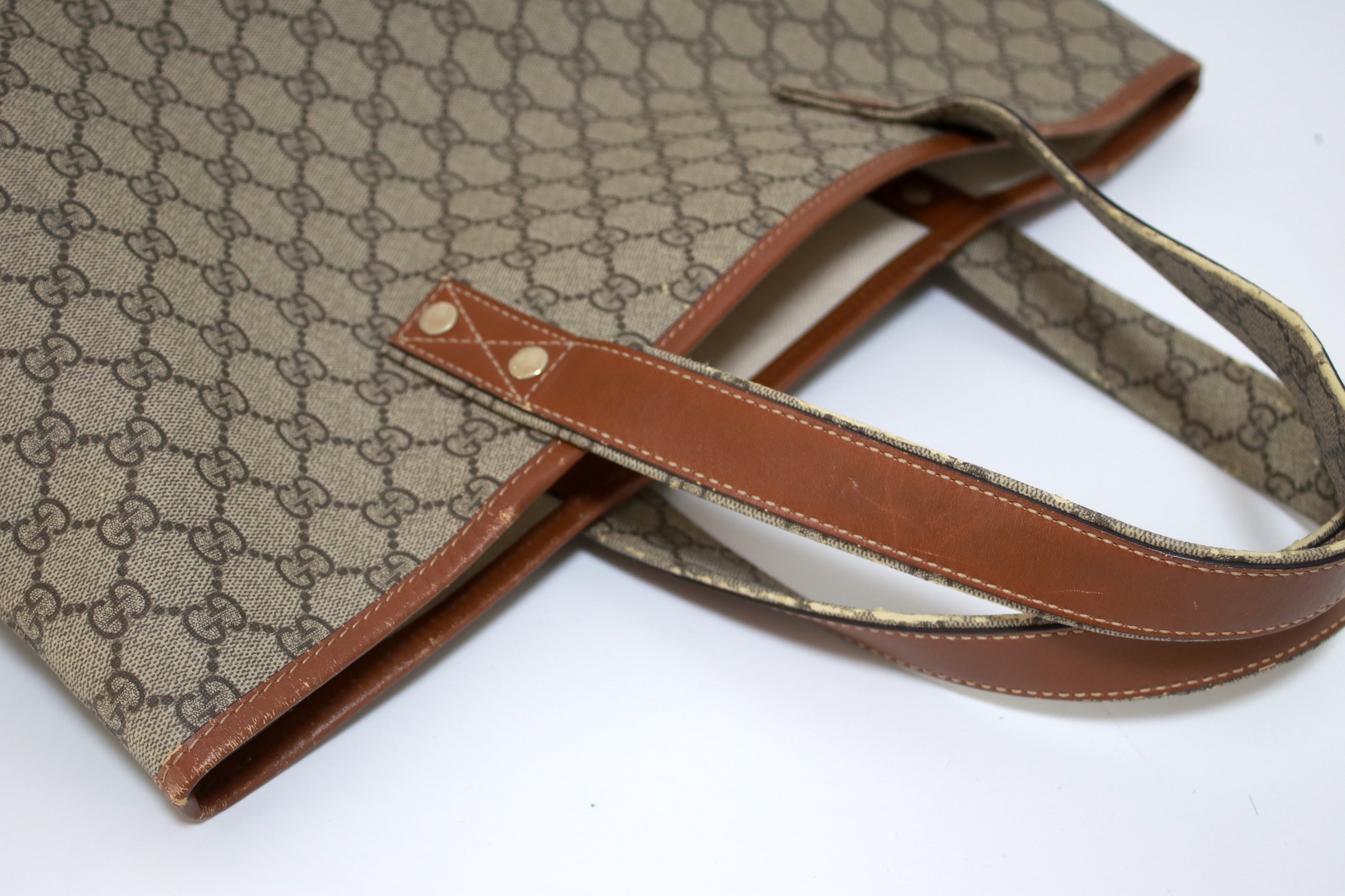 Gucci Sherryline Loop Shoulder Tote Bag