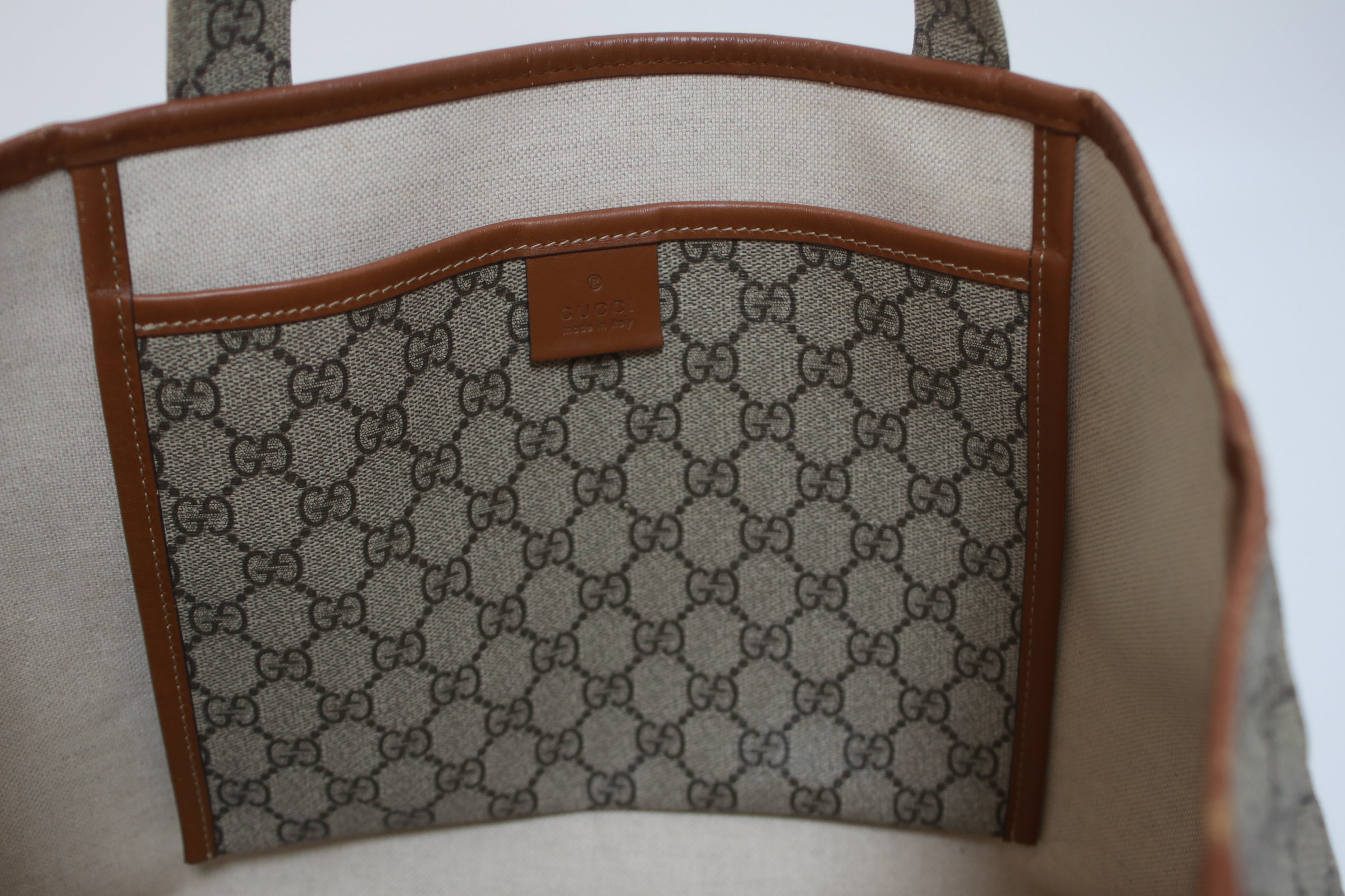 Gucci Sherryline Loop Shoulder Tote Bag