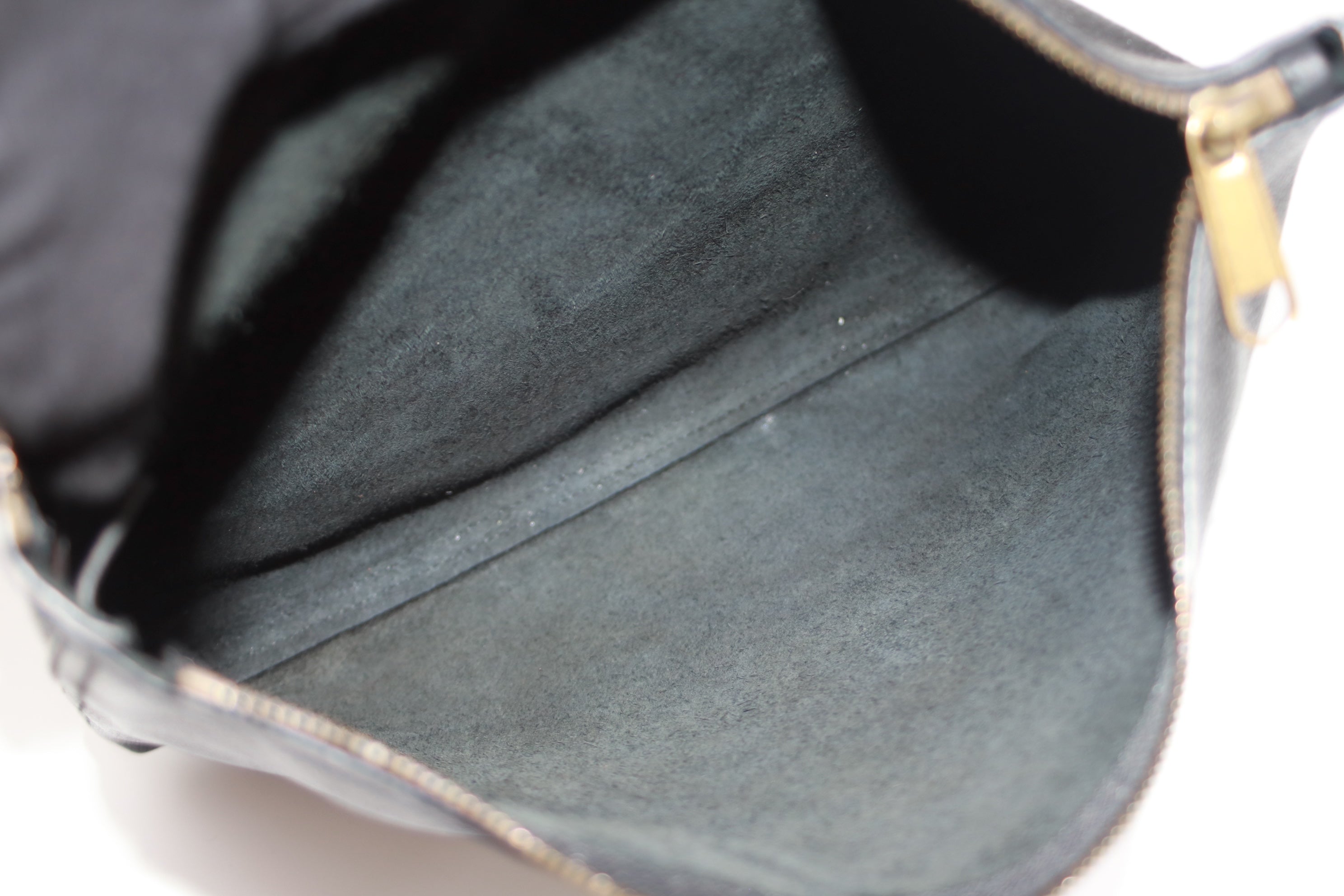Gucci Leather Clutch Black Used