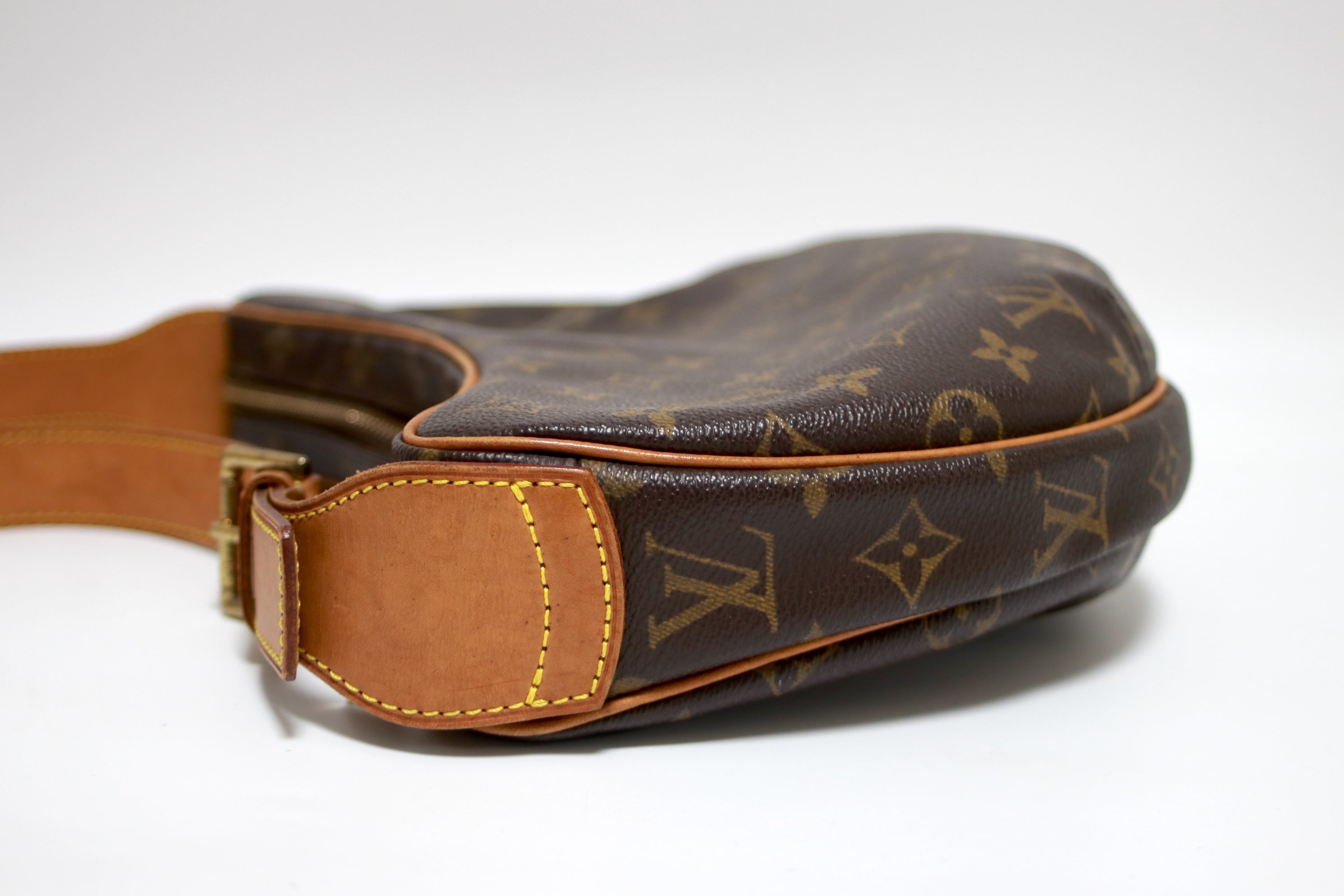 Borsa a tracolla Louis Vuitton Croissant MM usata