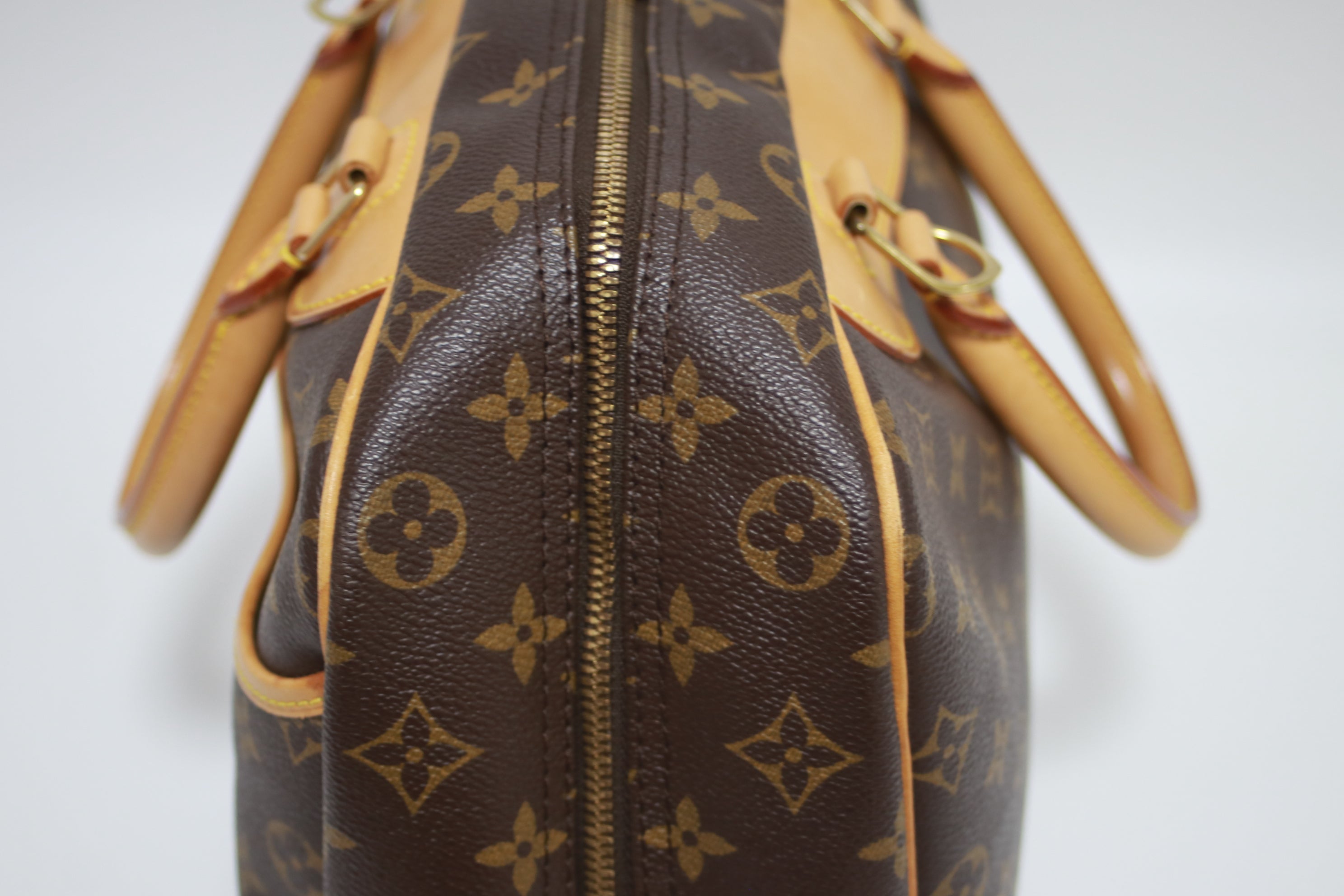 Louis Vuitton Deauville Handbag Used