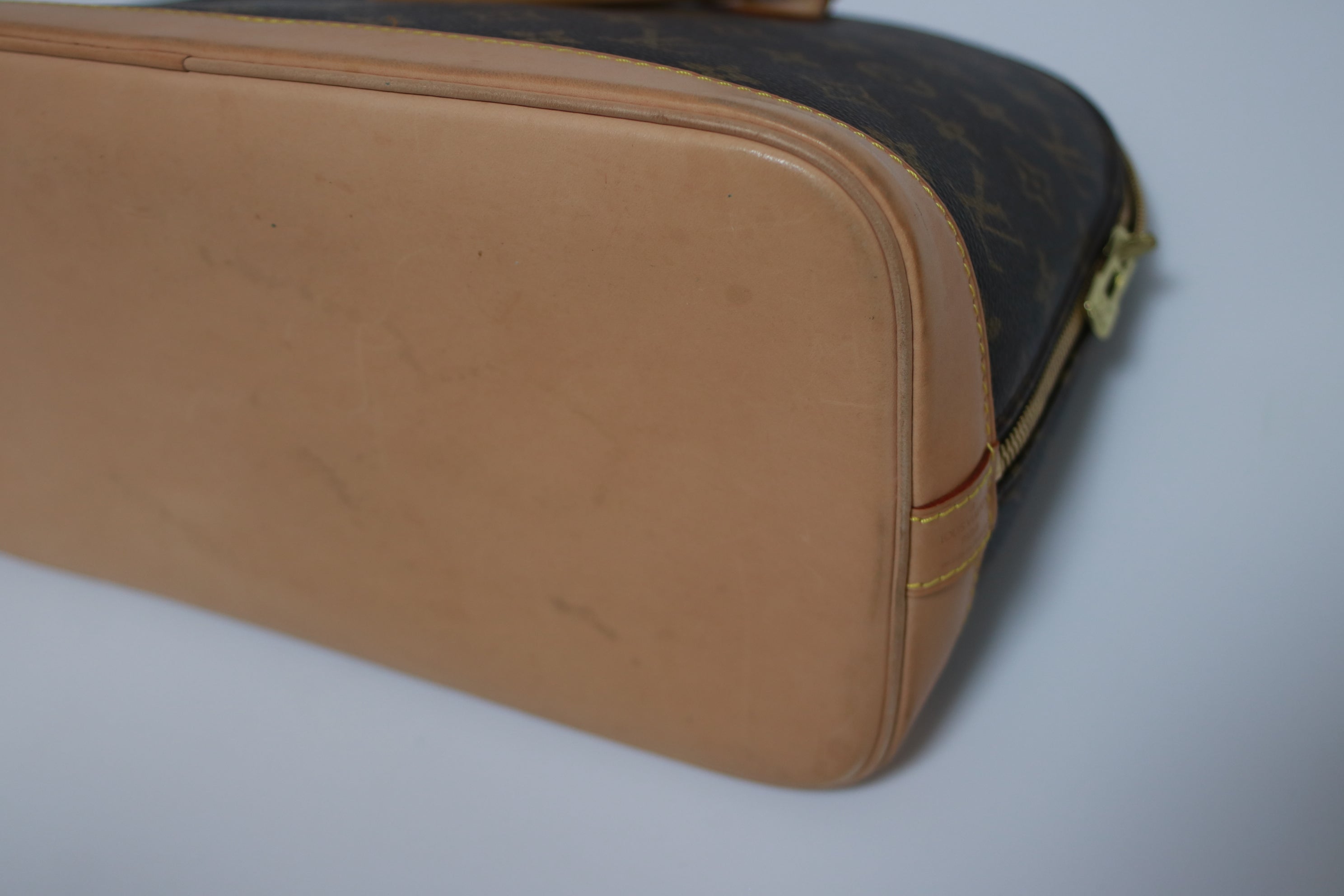 Louis Vuitton Alma PM Handbag Used