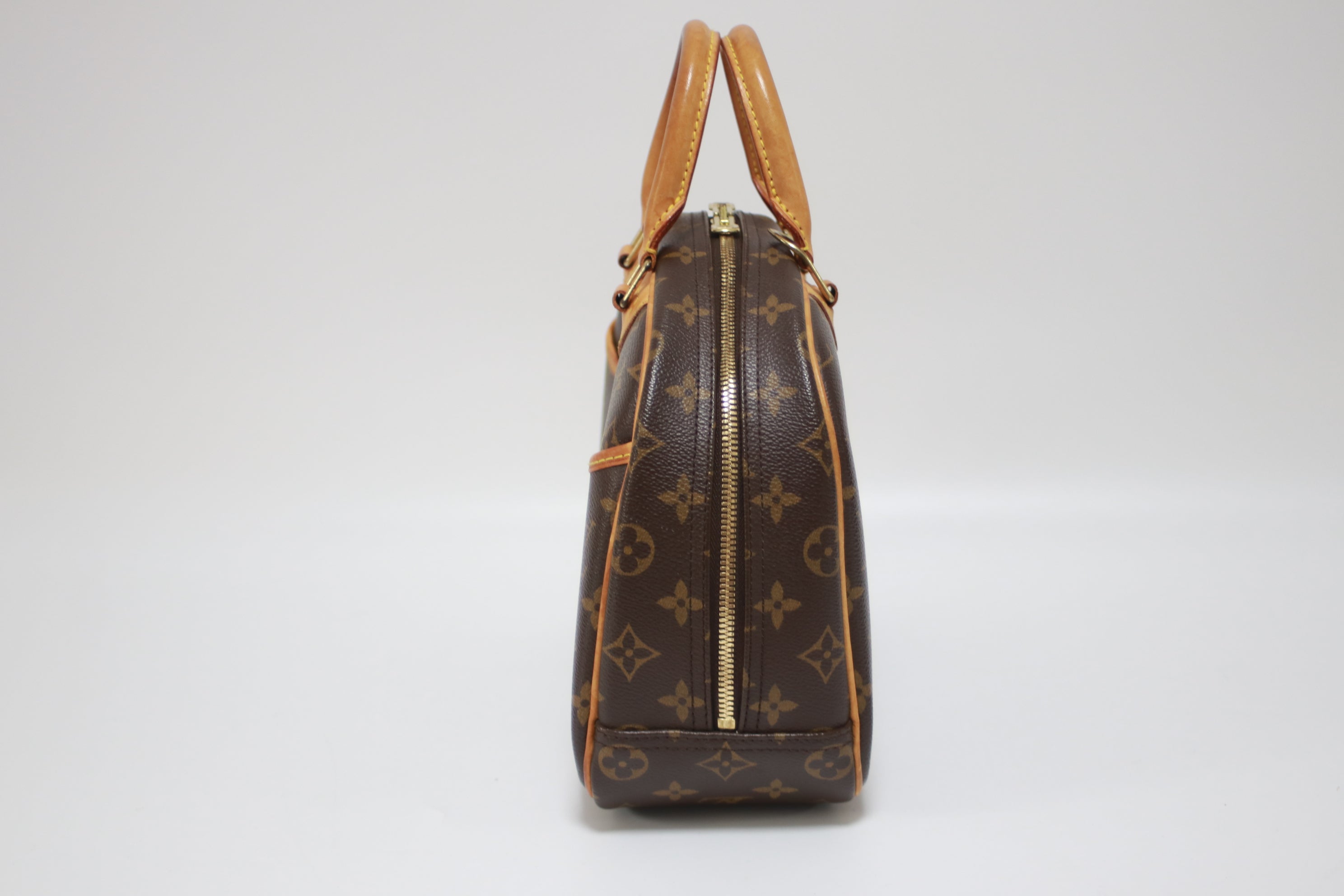 Louis Vuitton Trouville Handbag Used