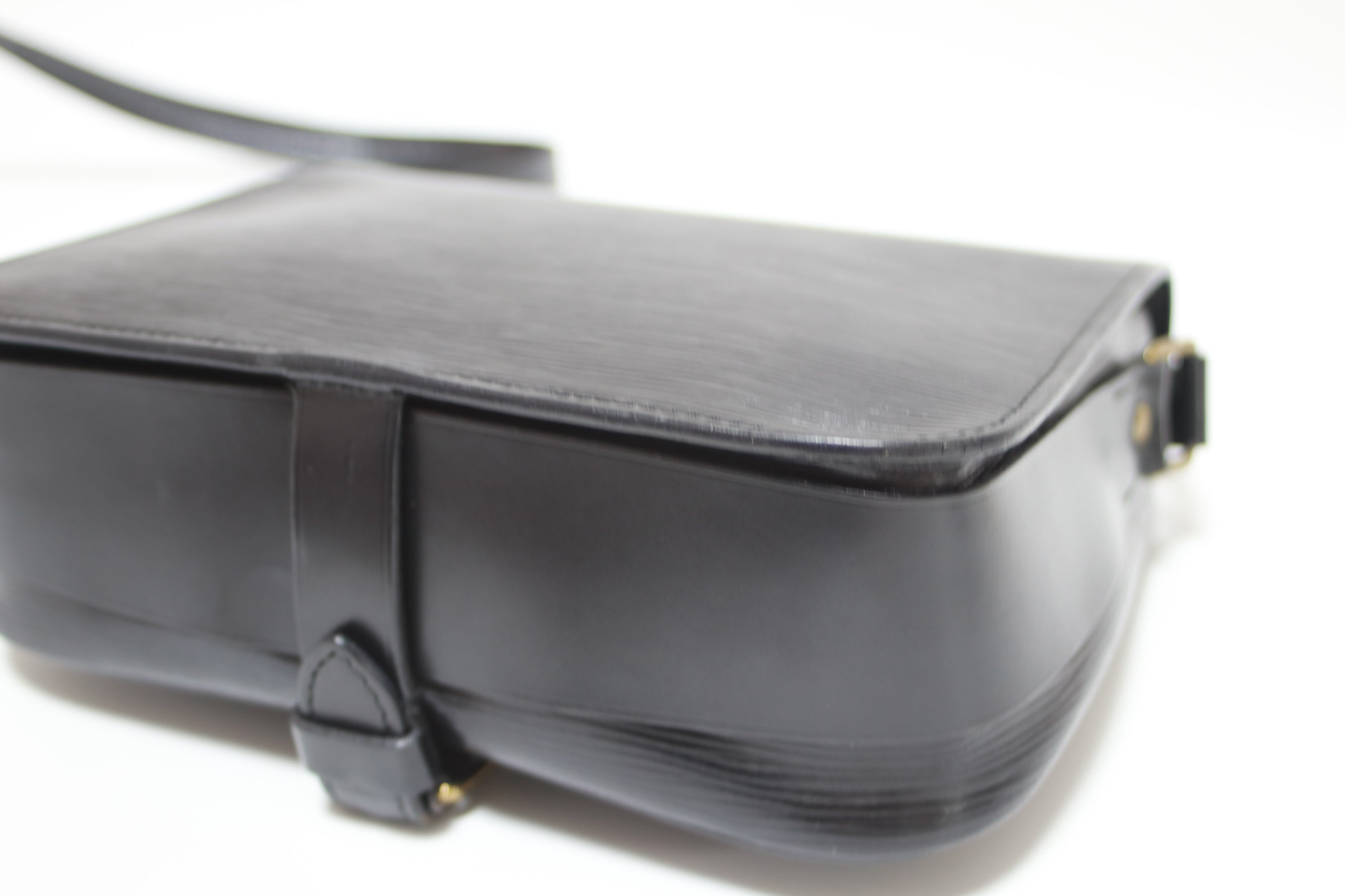 Louis Vuitton Epi Cartouchiere Shoulder Bag Black Used