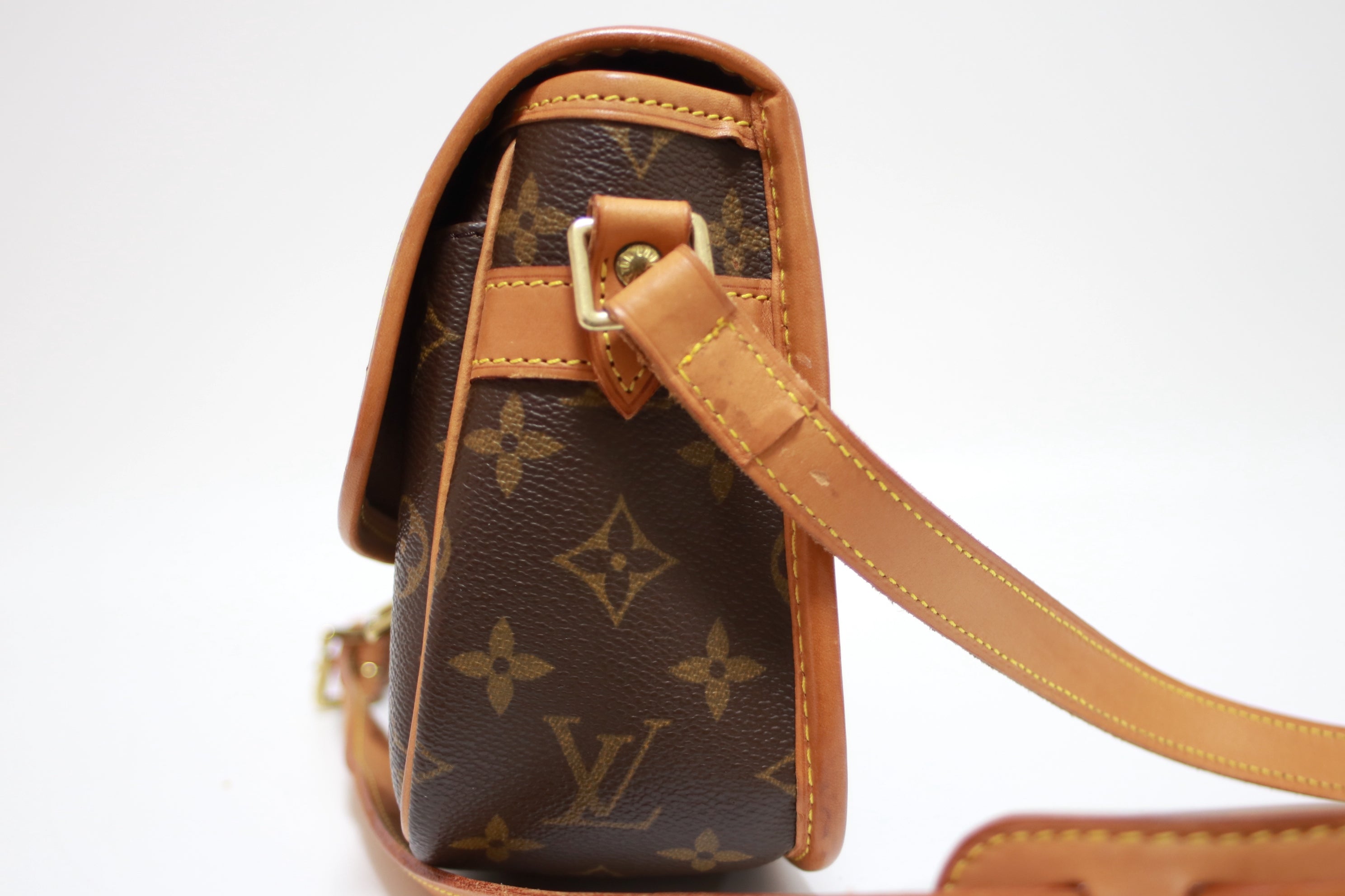 Louis Vuitton Sologne Shoulder Bag Used