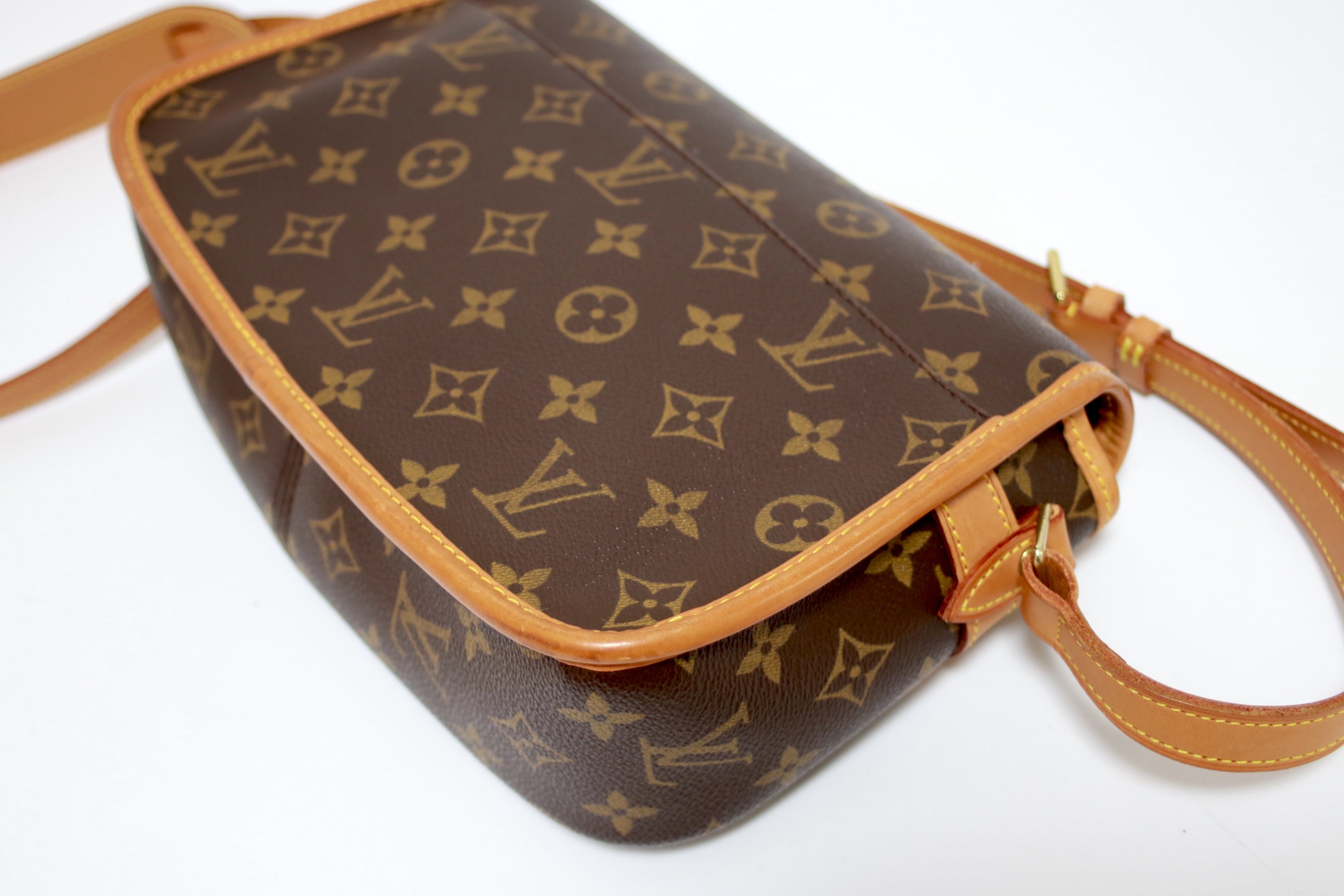 Louis Vuitton Sologne Shoulder Bag Used