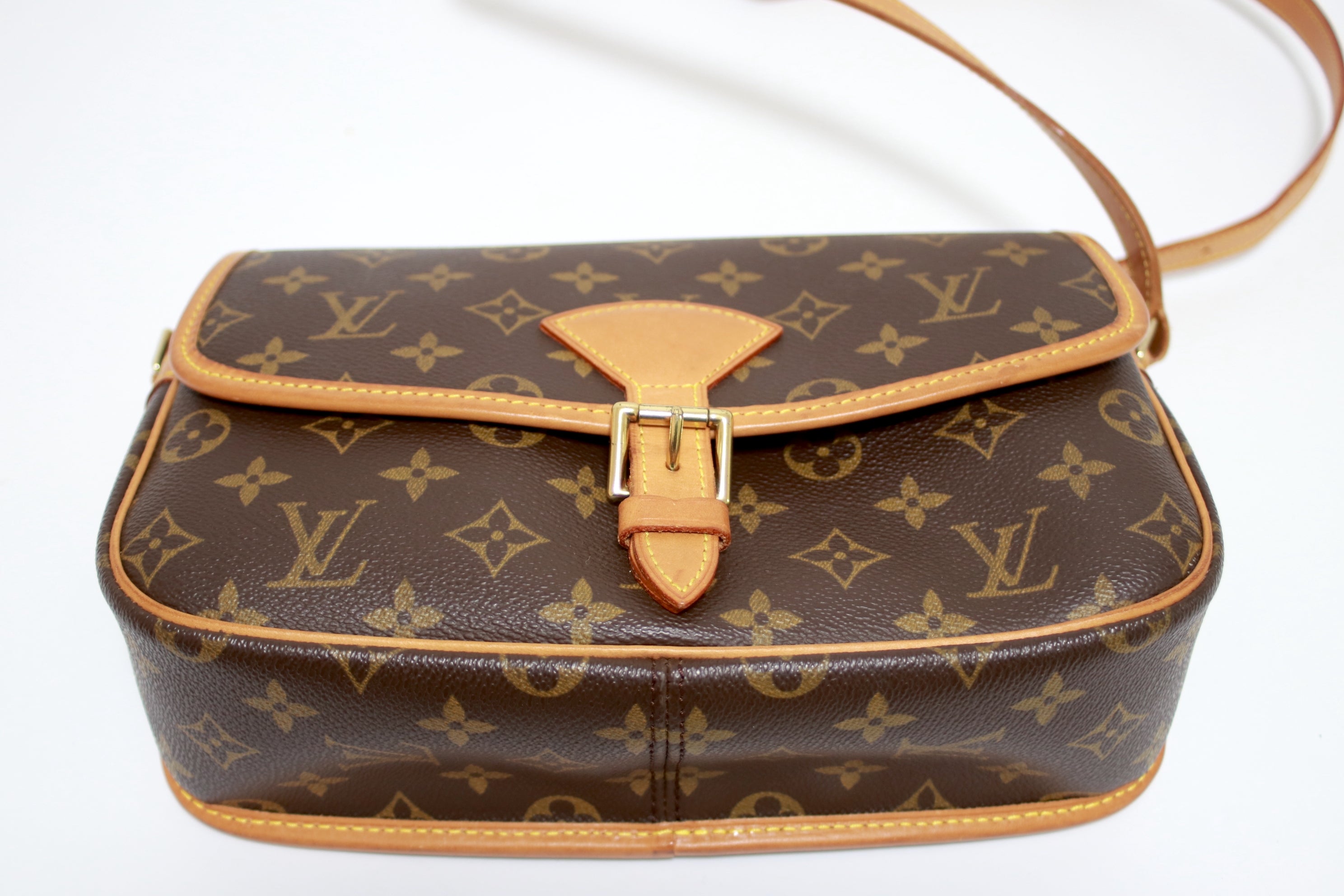 Louis Vuitton Sologne Shoulder Bag Used