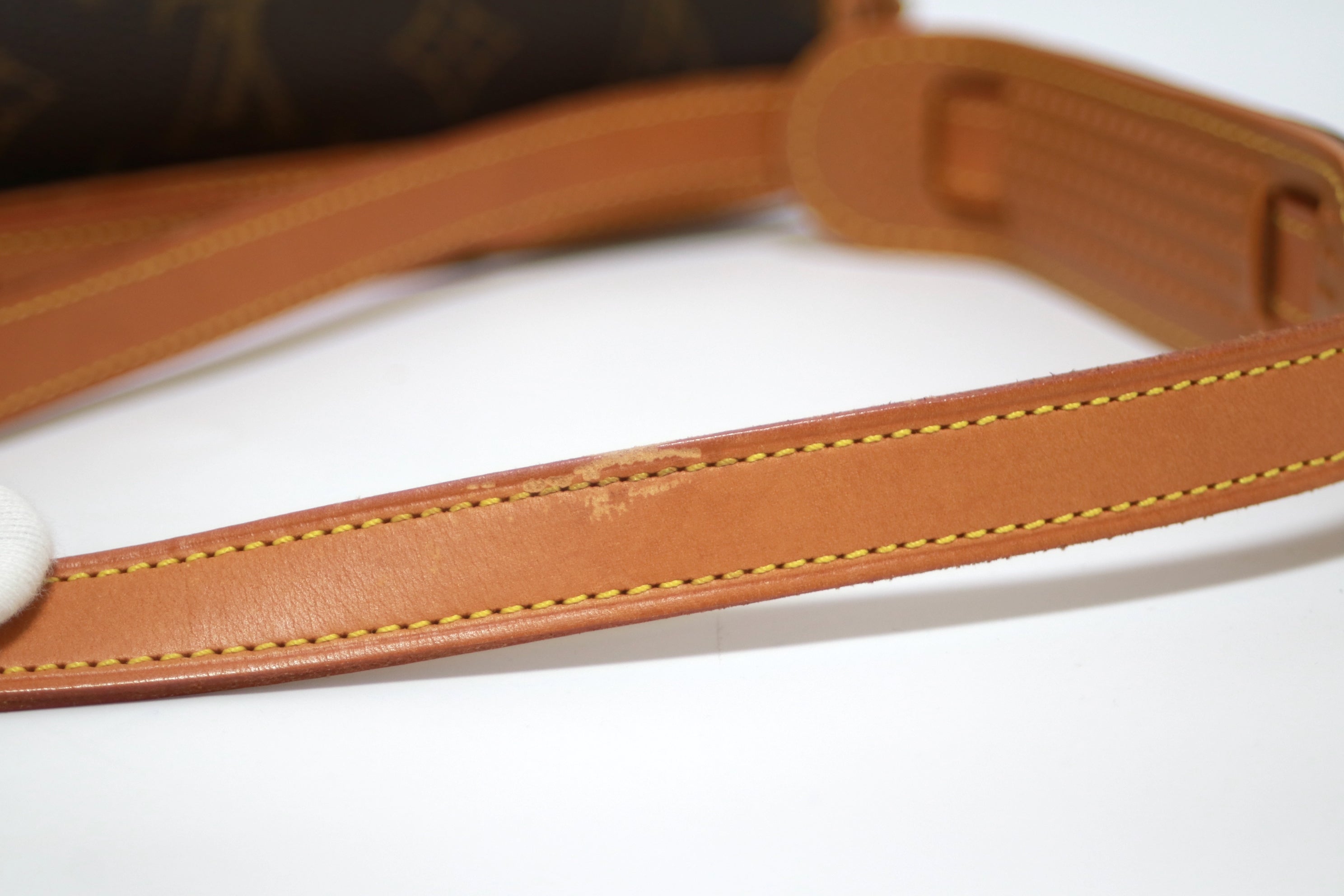 Louis Vuitton Sologne Shoulder Bag Used