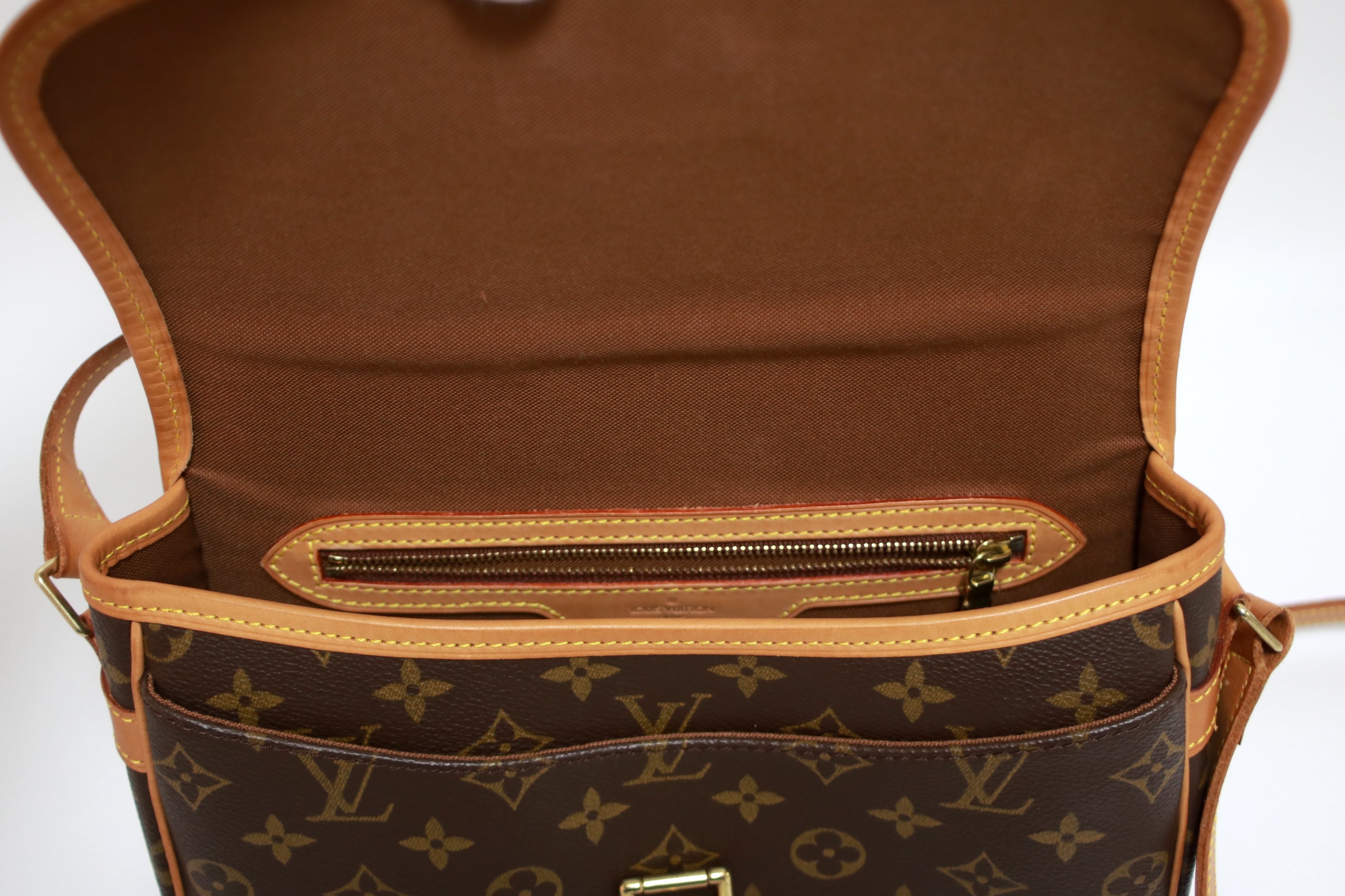 Louis Vuitton Sologne Shoulder Bag Used