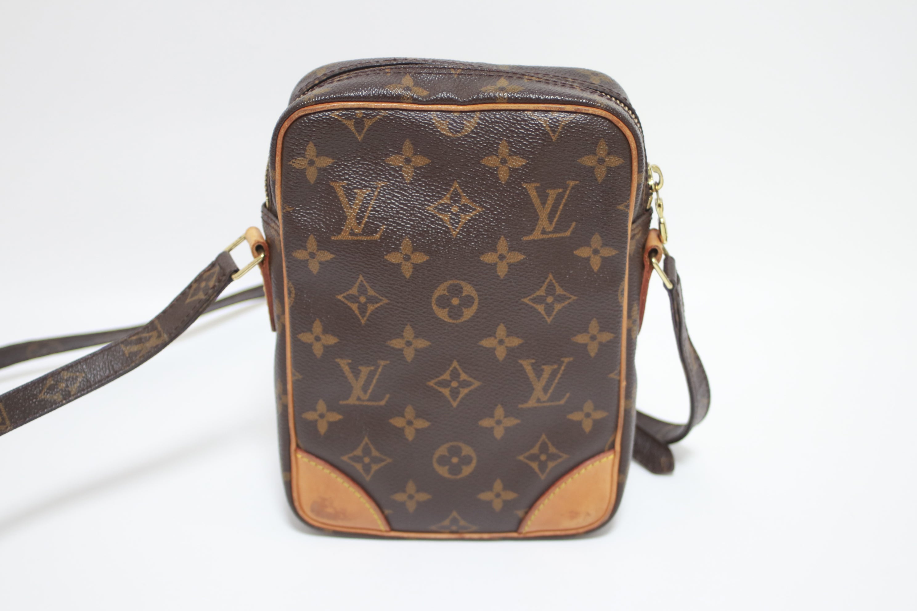Louis Vuitton Amazone Shoulder Bag Used