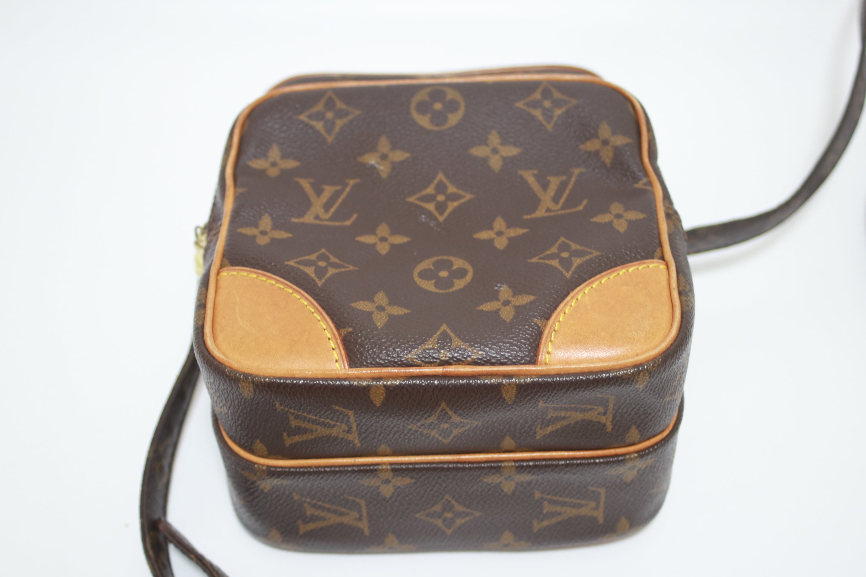 Louis Vuitton Amazone Shoulder Bag Used