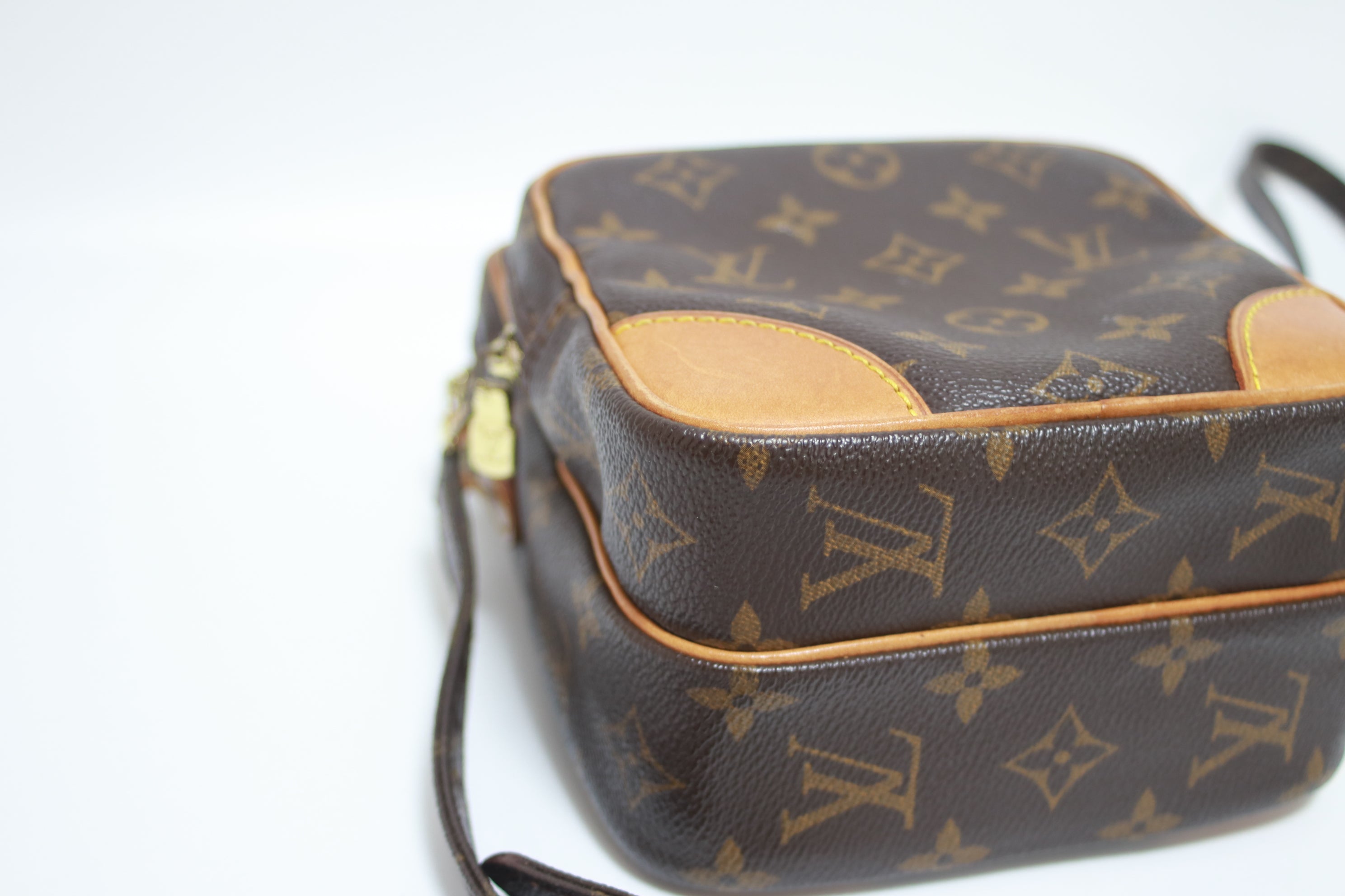Louis Vuitton Amazone Shoulder Bag Used