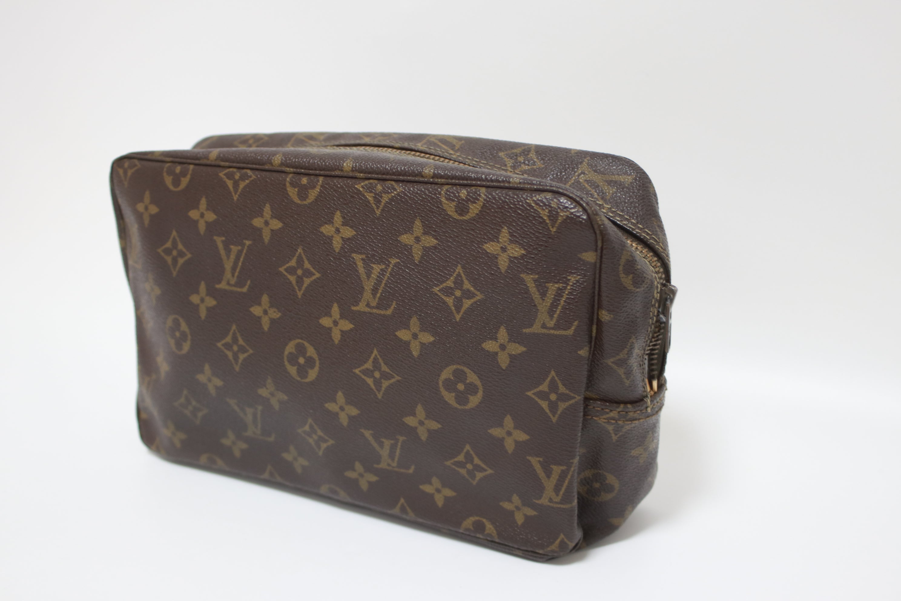 Louis Vuitton Trousse 28 Pouch Used