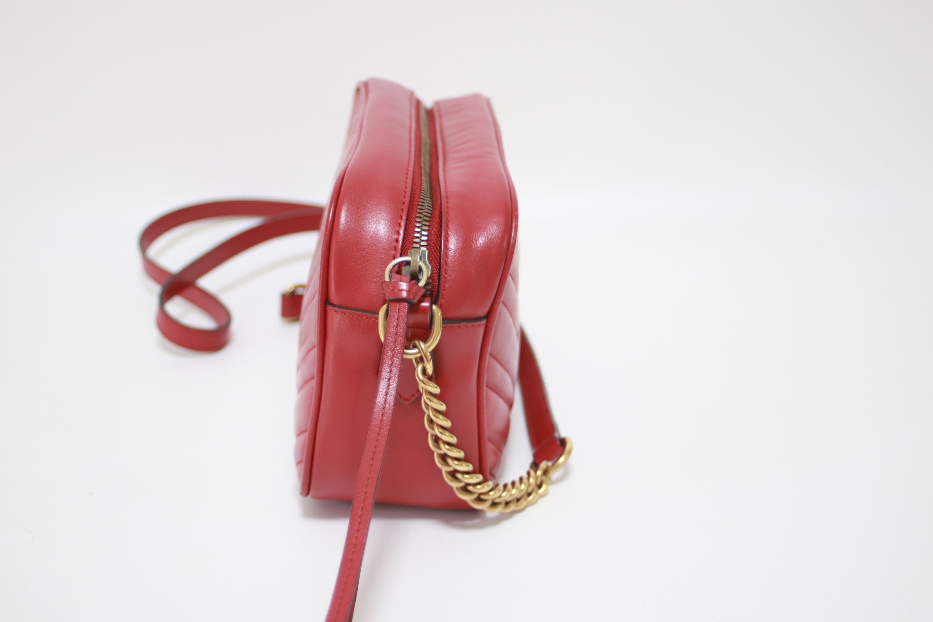 Gucci Marmont Shoulder Bag Red Used