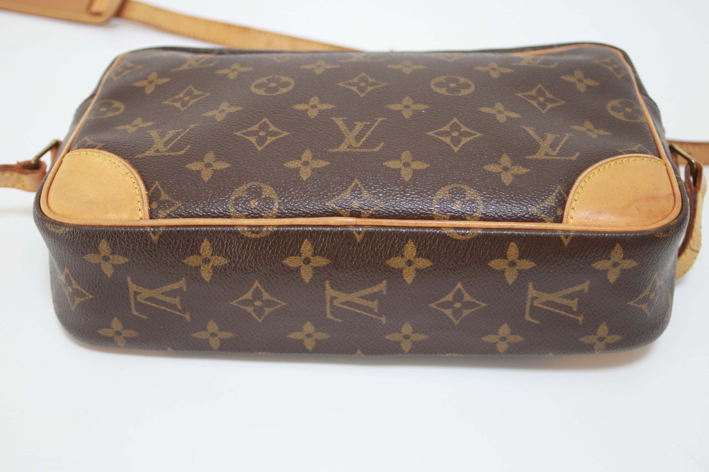 Louis Vuitton Trocadero 27 Shoulder Bag Used