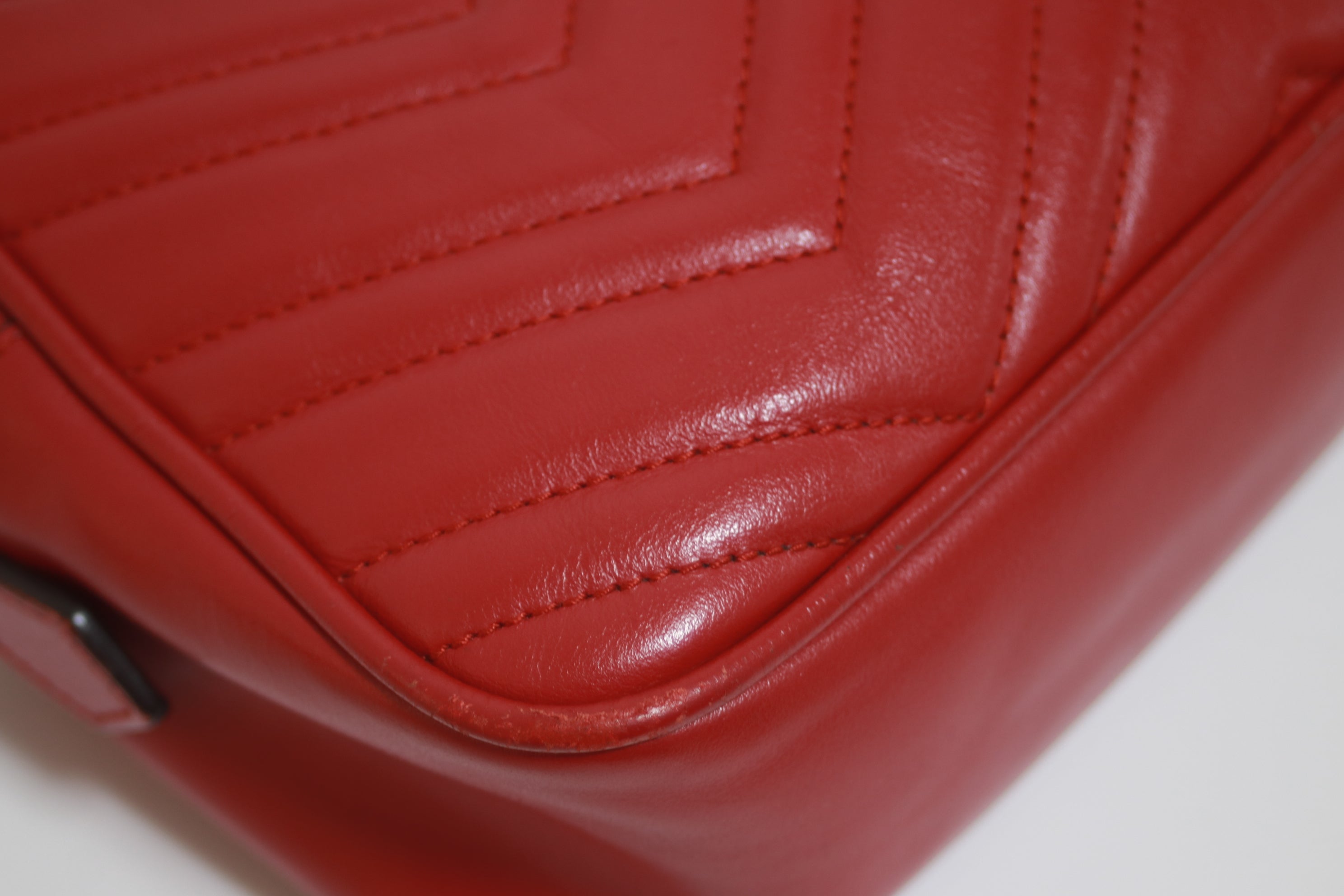 Gucci Marmont Shoulder Bag Red Used
