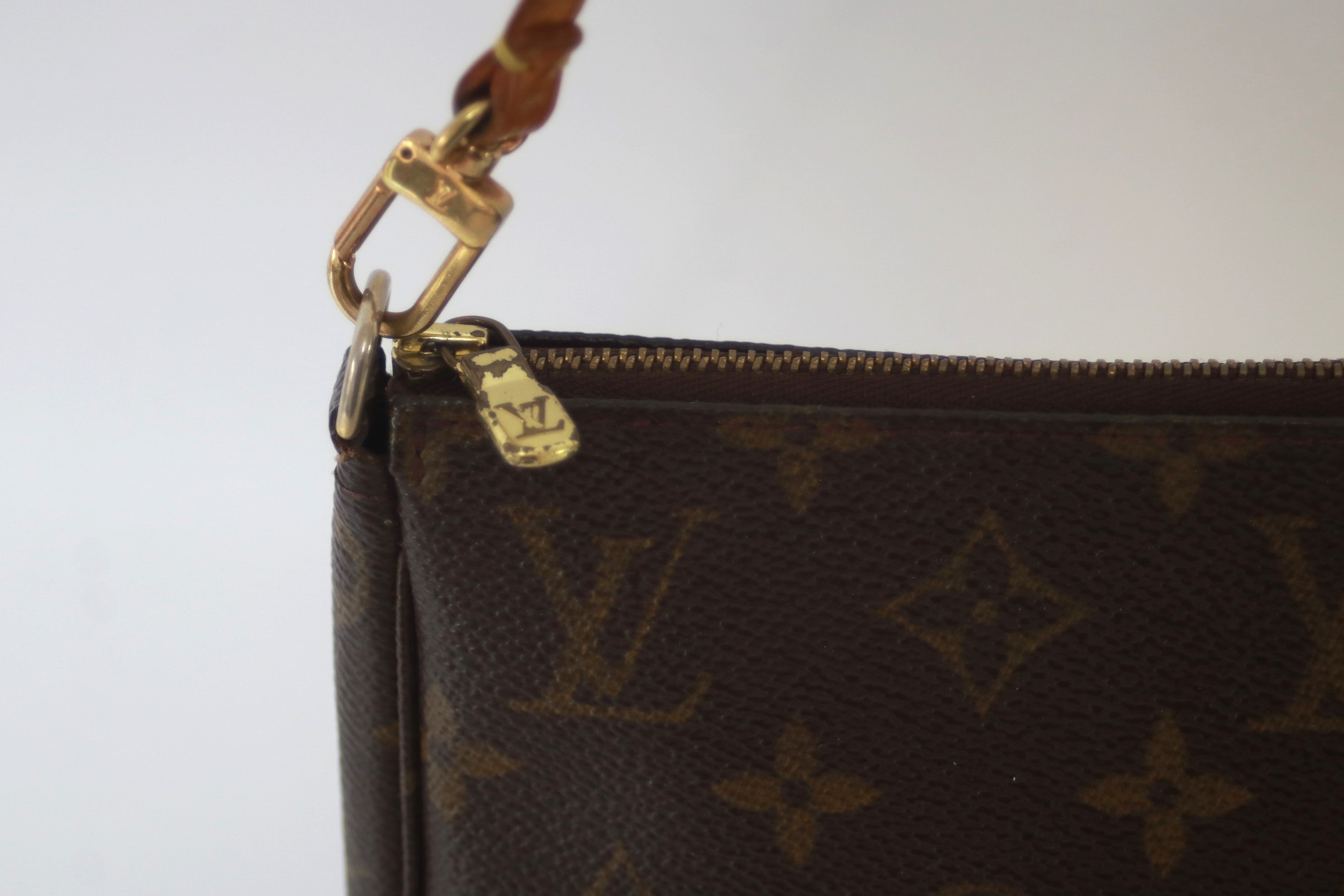 Louis Vuitton Pochette Accessories Pouch Used