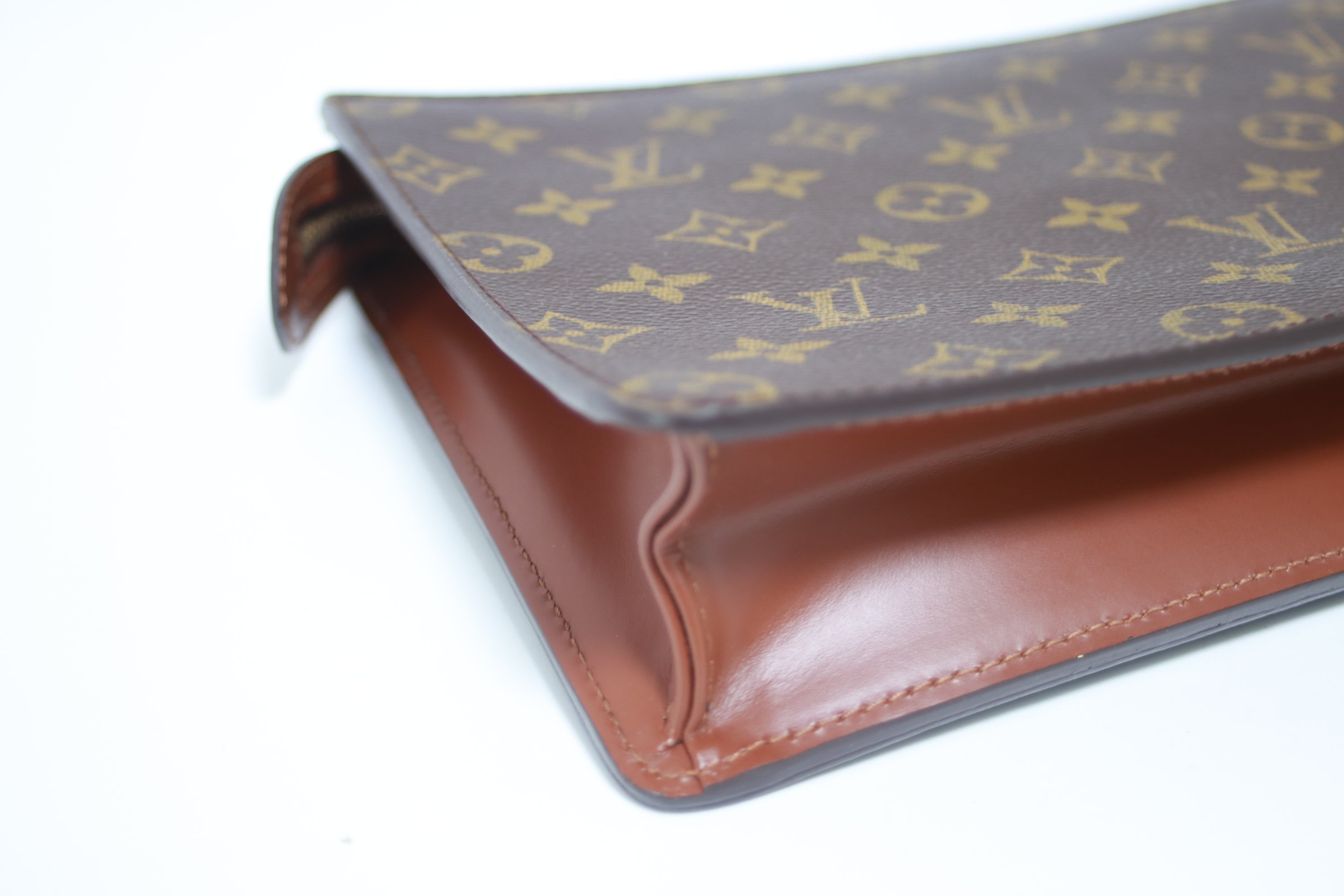 Louis Vuitton Pochette Dome Clutch Used