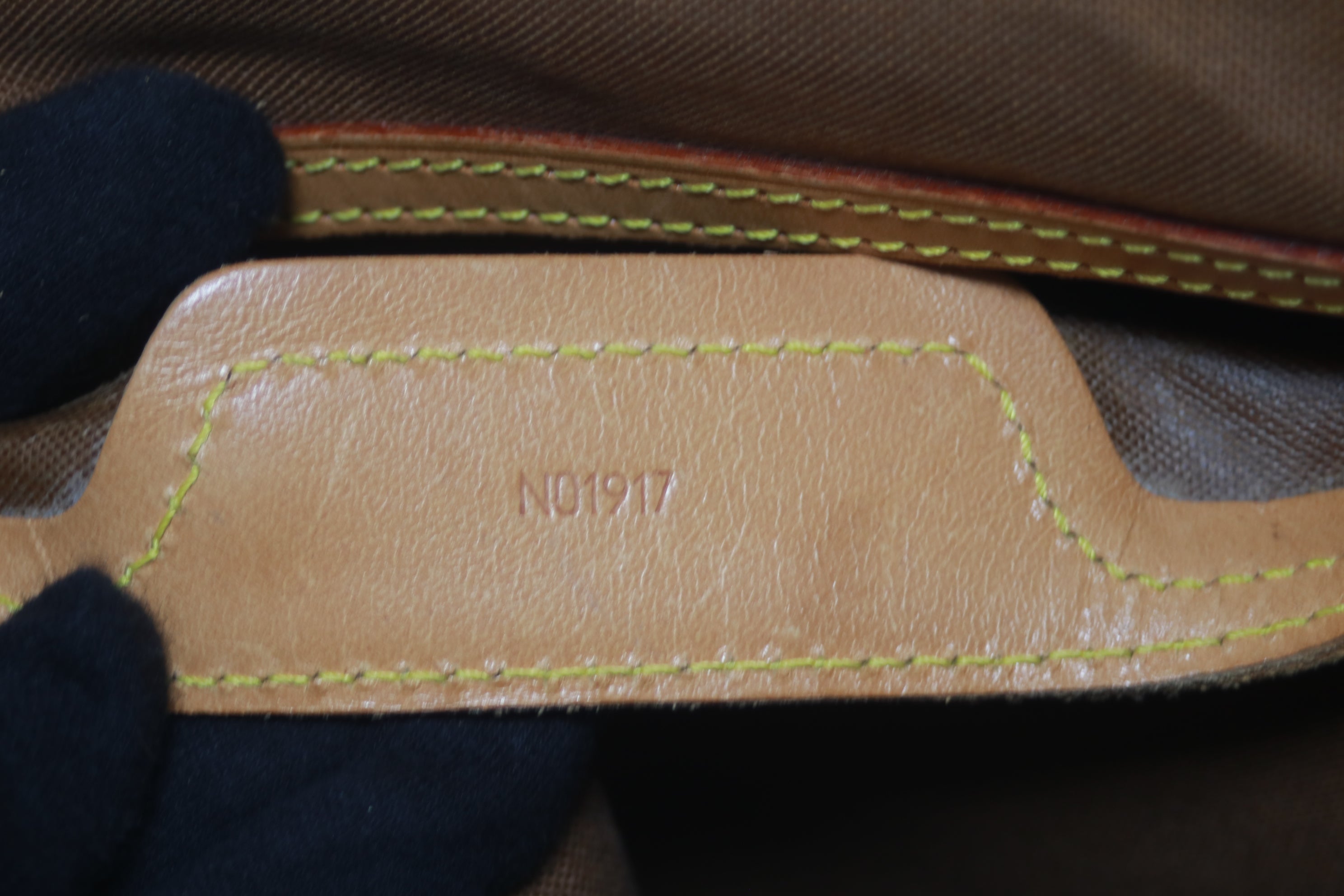 ルイヴィトン サックフラネリーPM ショルダートートバッグ 中古
