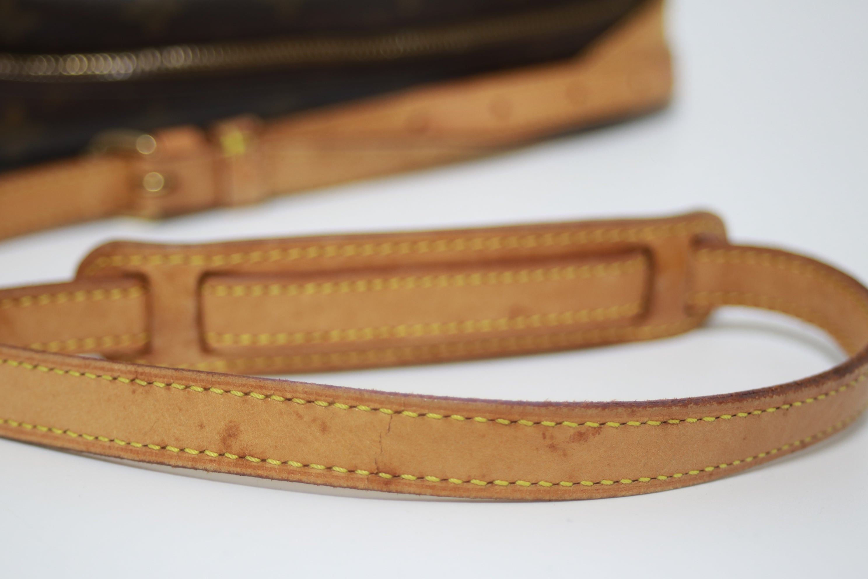 Louis Vuitton Trocadero 27 Shoulder Bag Used