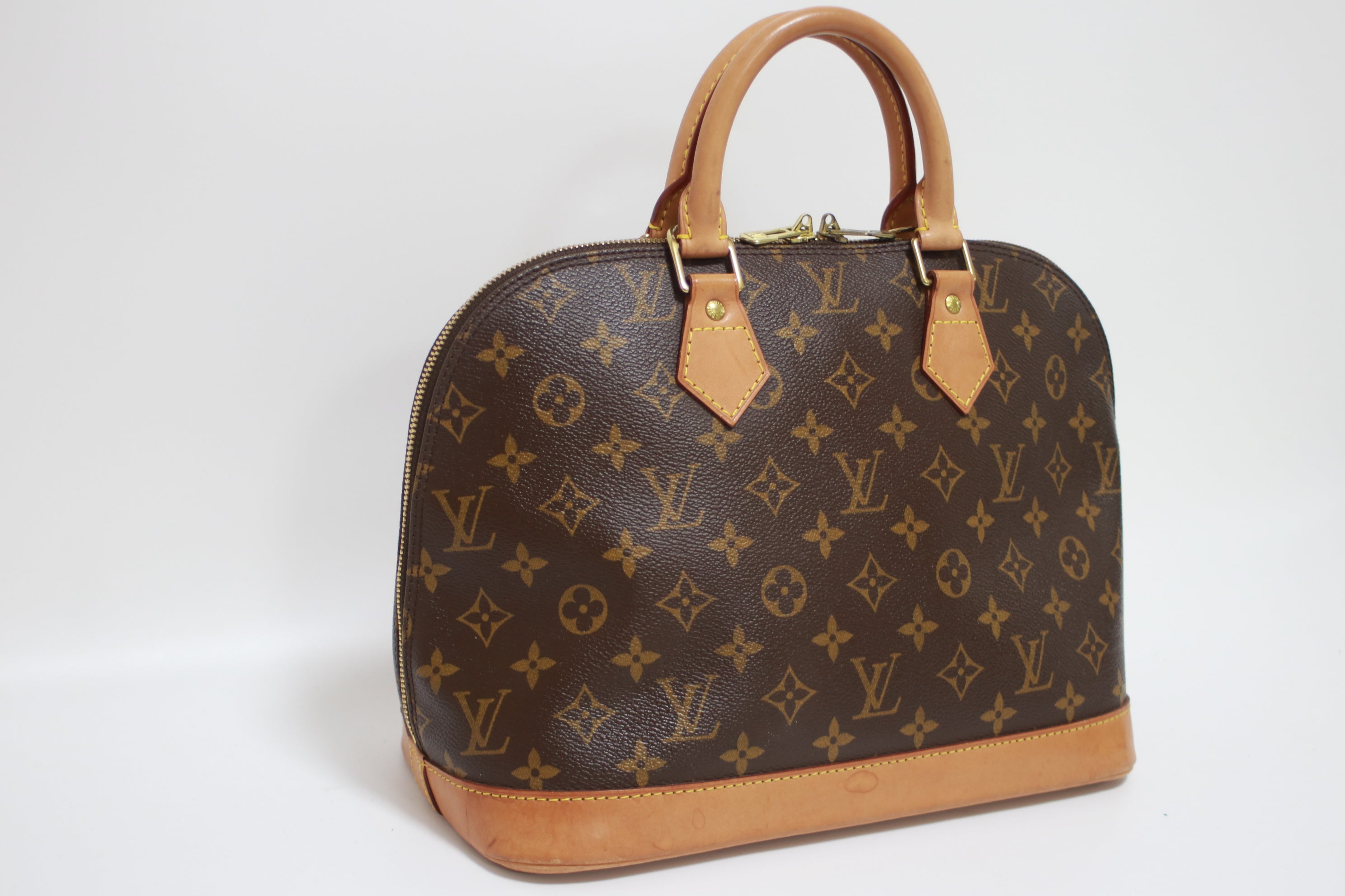 Louis Vuitton Alma PM Handbag Used