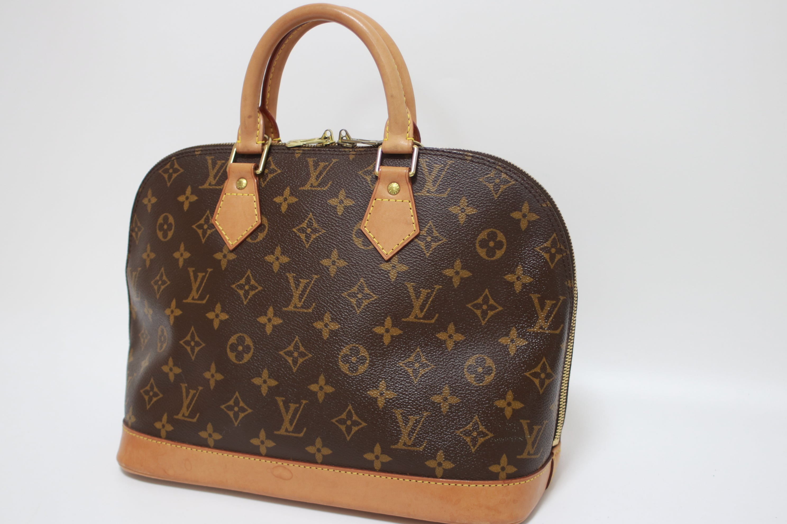 Louis Vuitton Alma PM Handbag Used