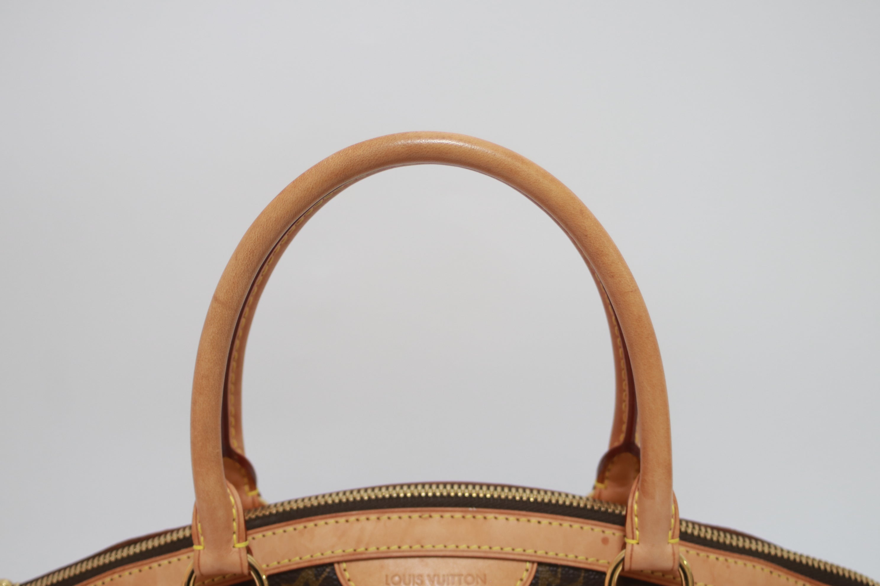 Louis Vuitton Tivoli PM Handbag Used