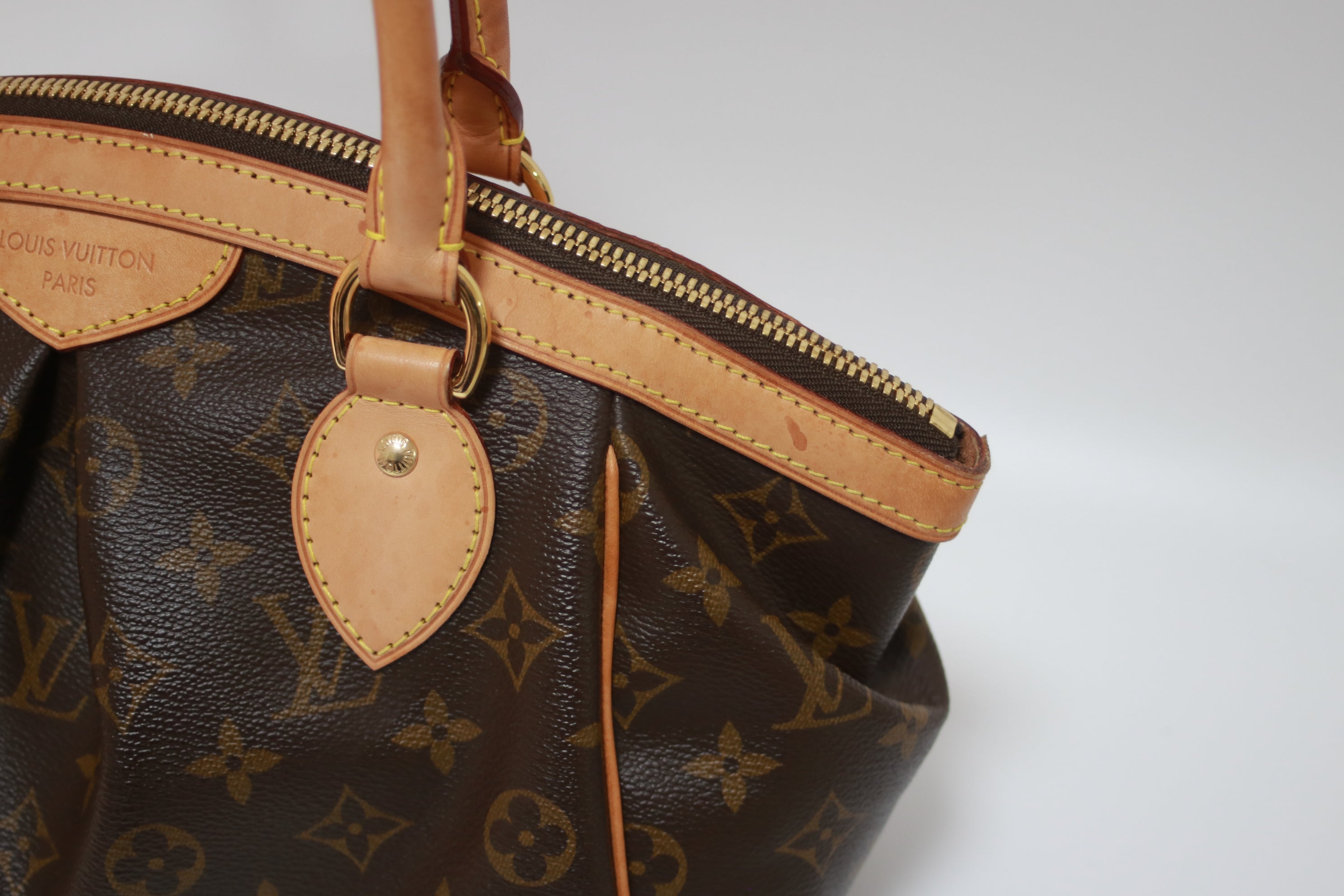 Louis Vuitton Tivoli PM Handbag Used