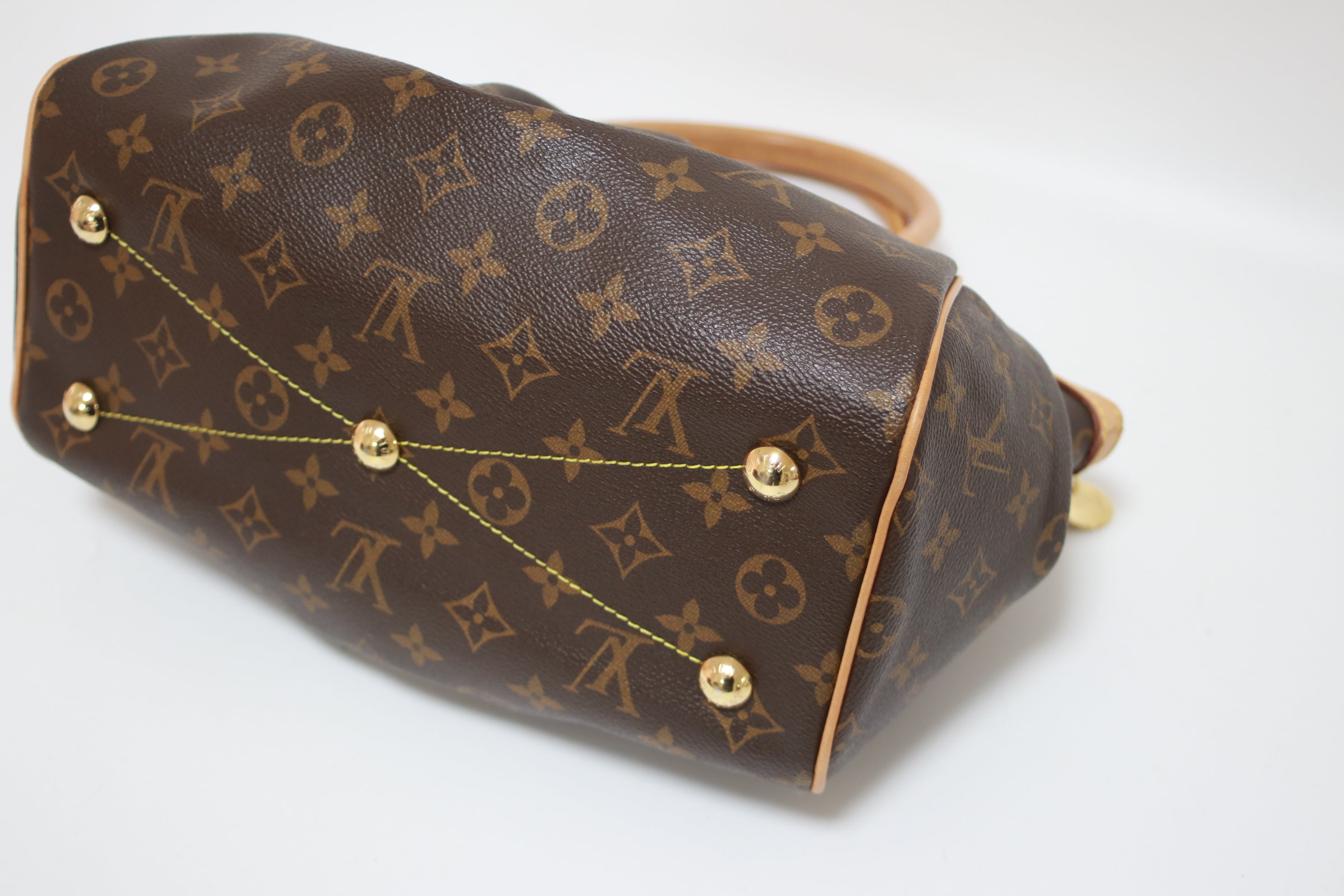 Louis Vuitton Tivoli PM Handbag Used