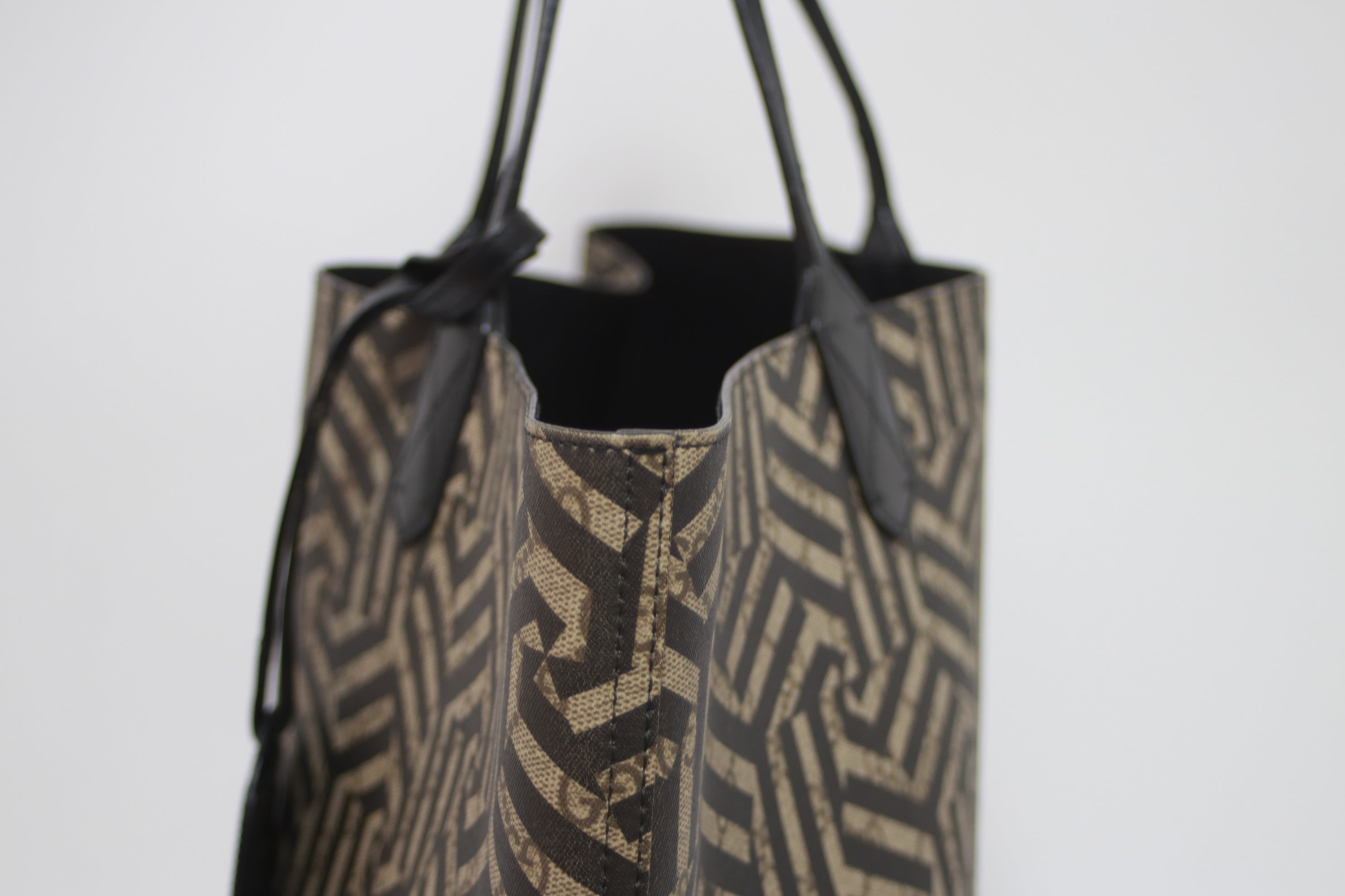 Gucci Caleido Tote Bag Used
