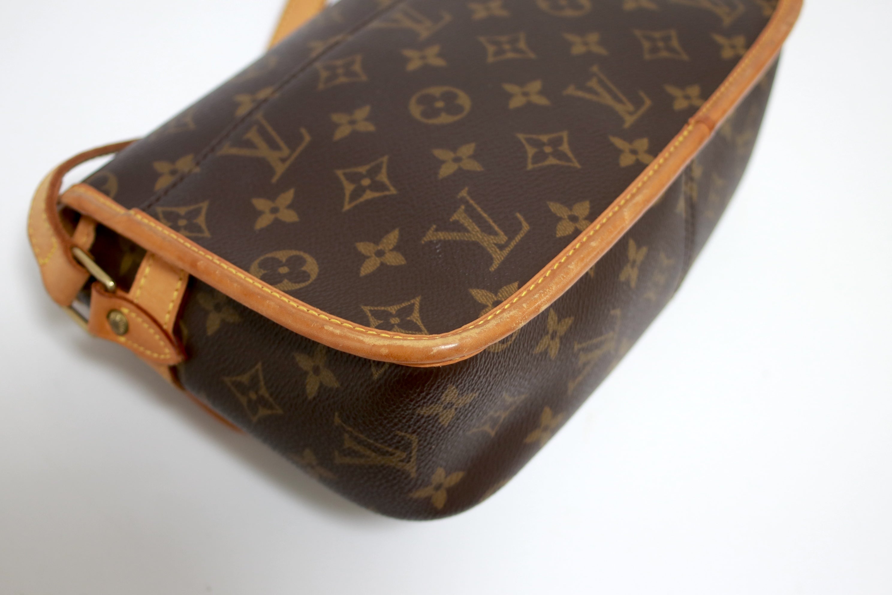 ルイヴィトン ソローニュ ショルダーバッグ 中古