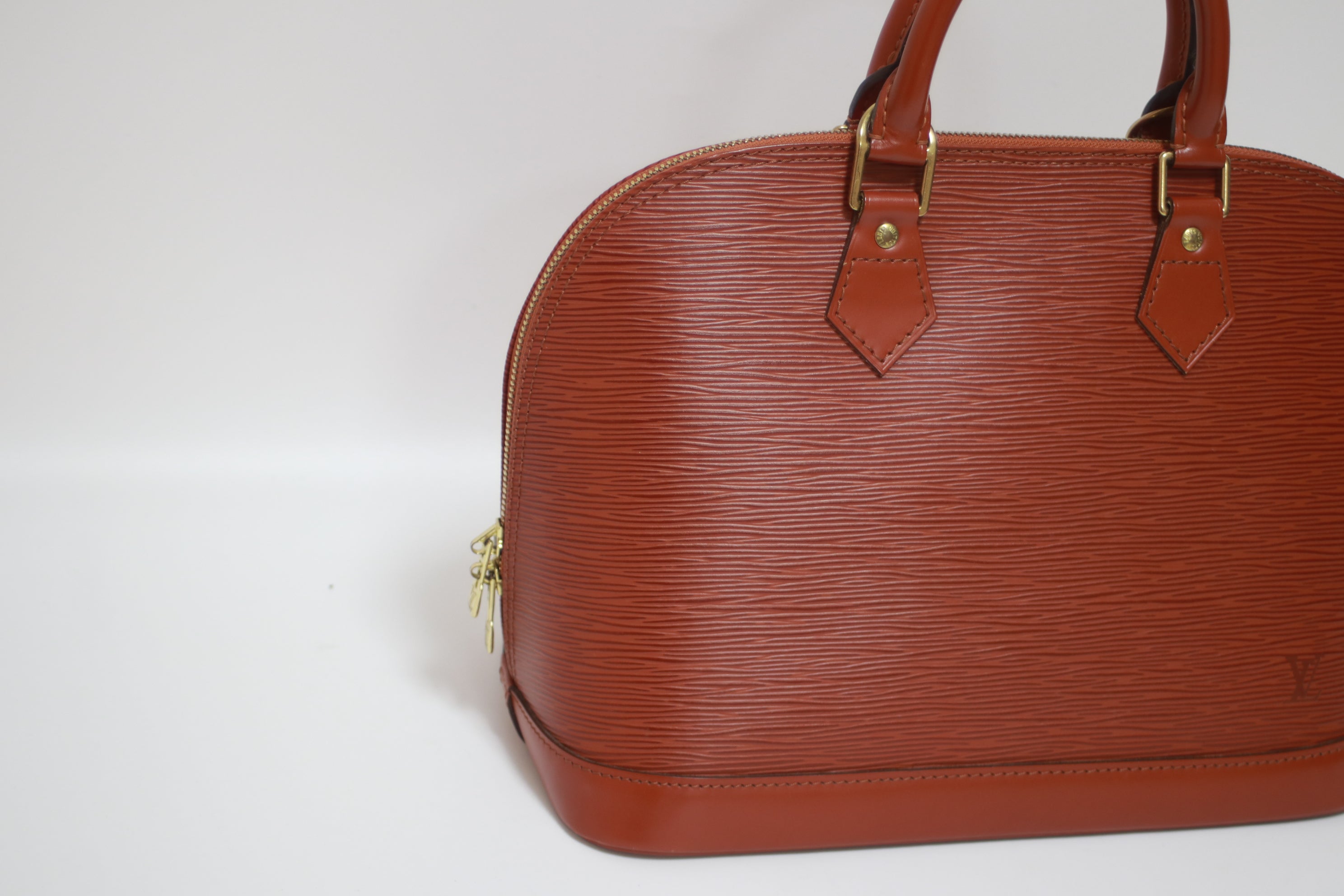 Louis Vuitton Alma Epi PM Handbag Kenya Brown Used