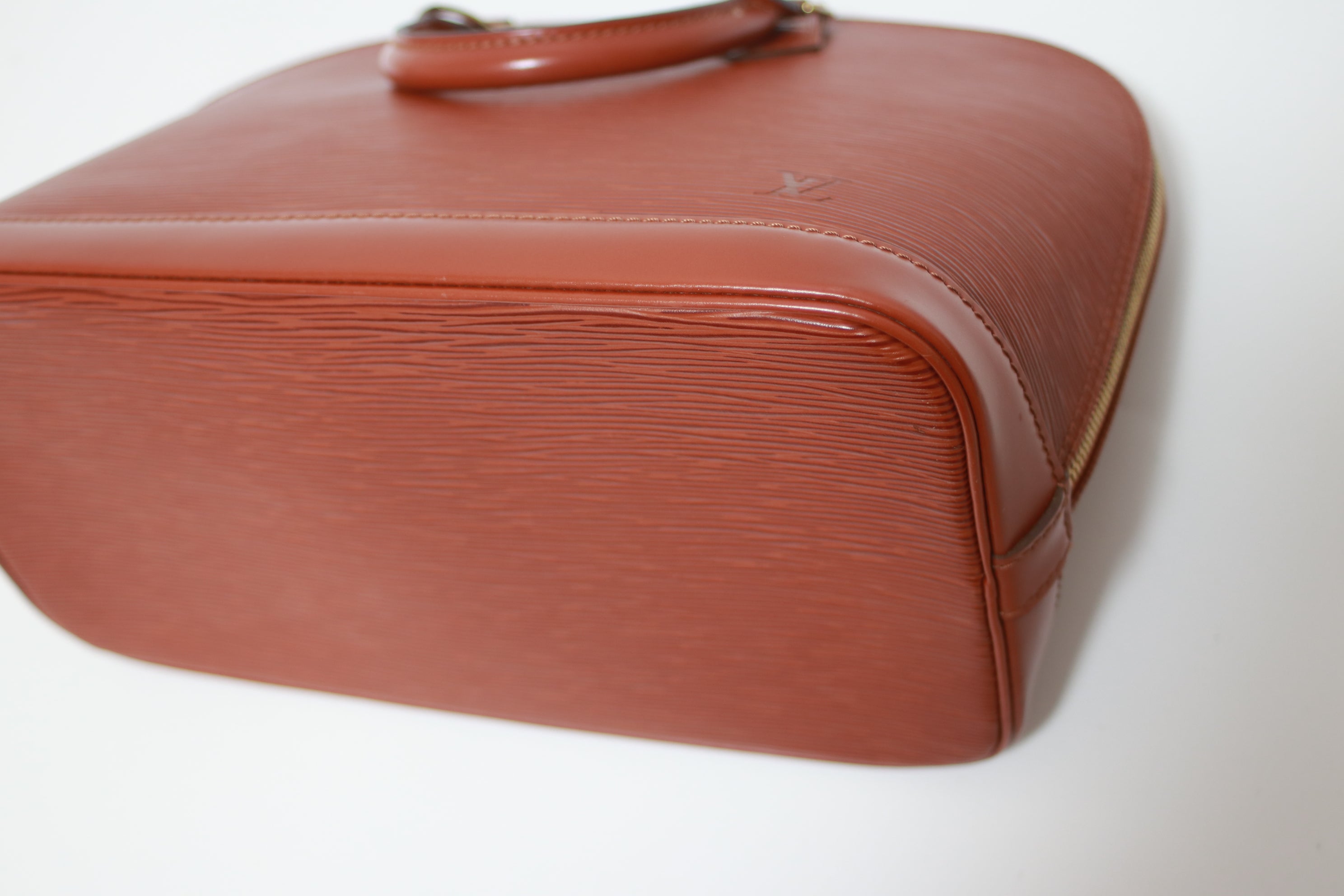 Louis Vuitton Alma Epi PM Handbag Kenya Brown Used