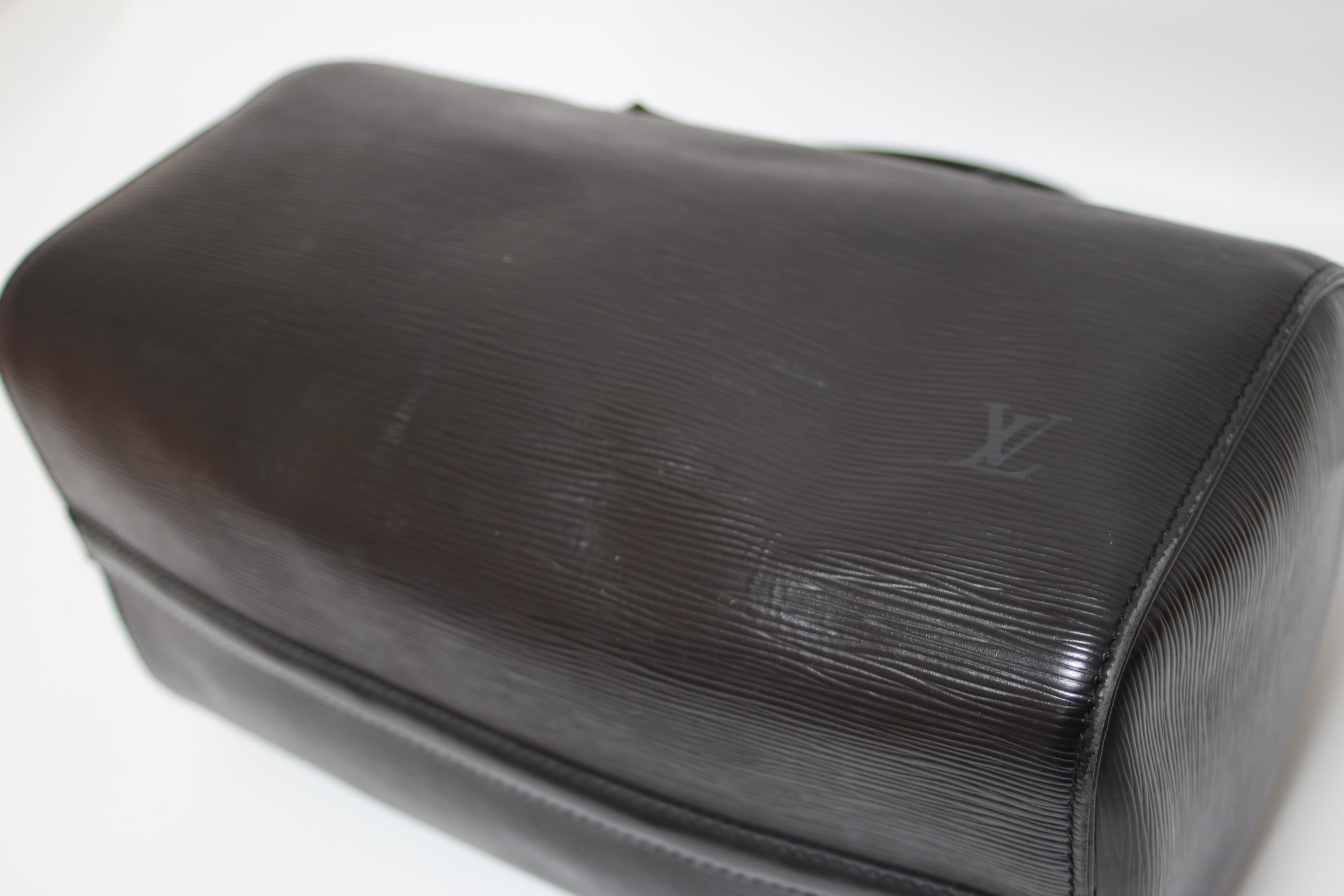 Louis Vuitton Speedy 30 Epi Handbag Black Used