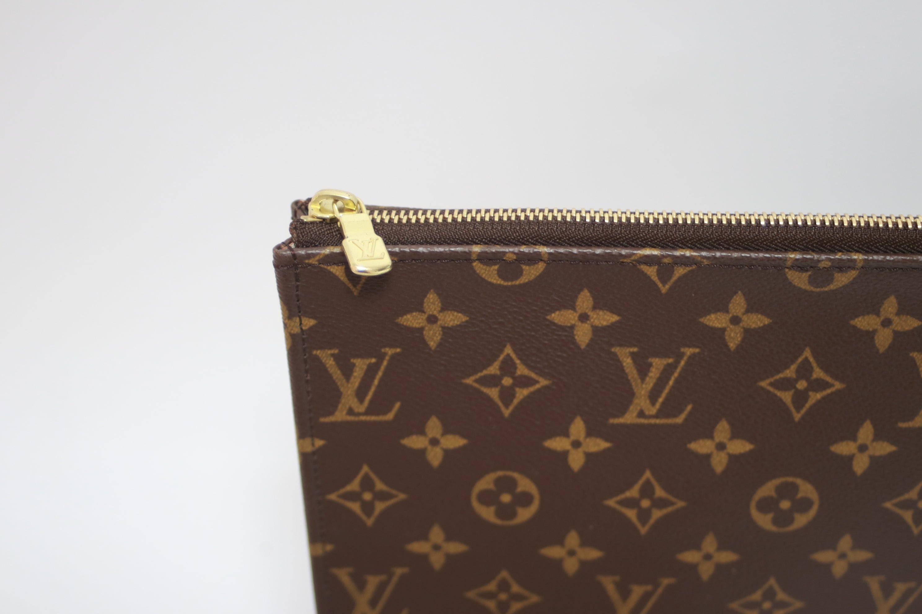 Louis Vuitton Pochette Document Holder Used