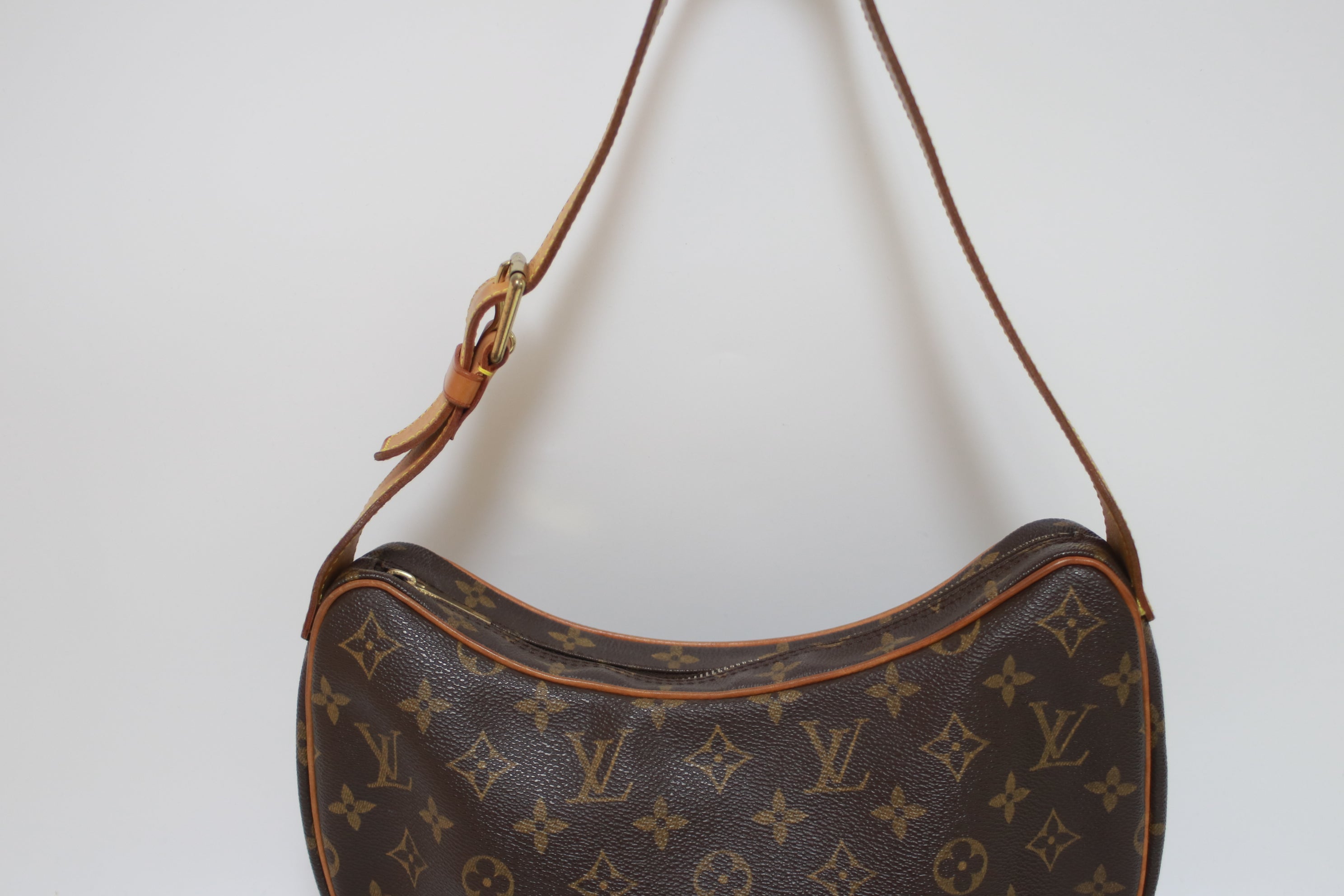 Louis Vuitton Croissant MM Shoulder Bag Used