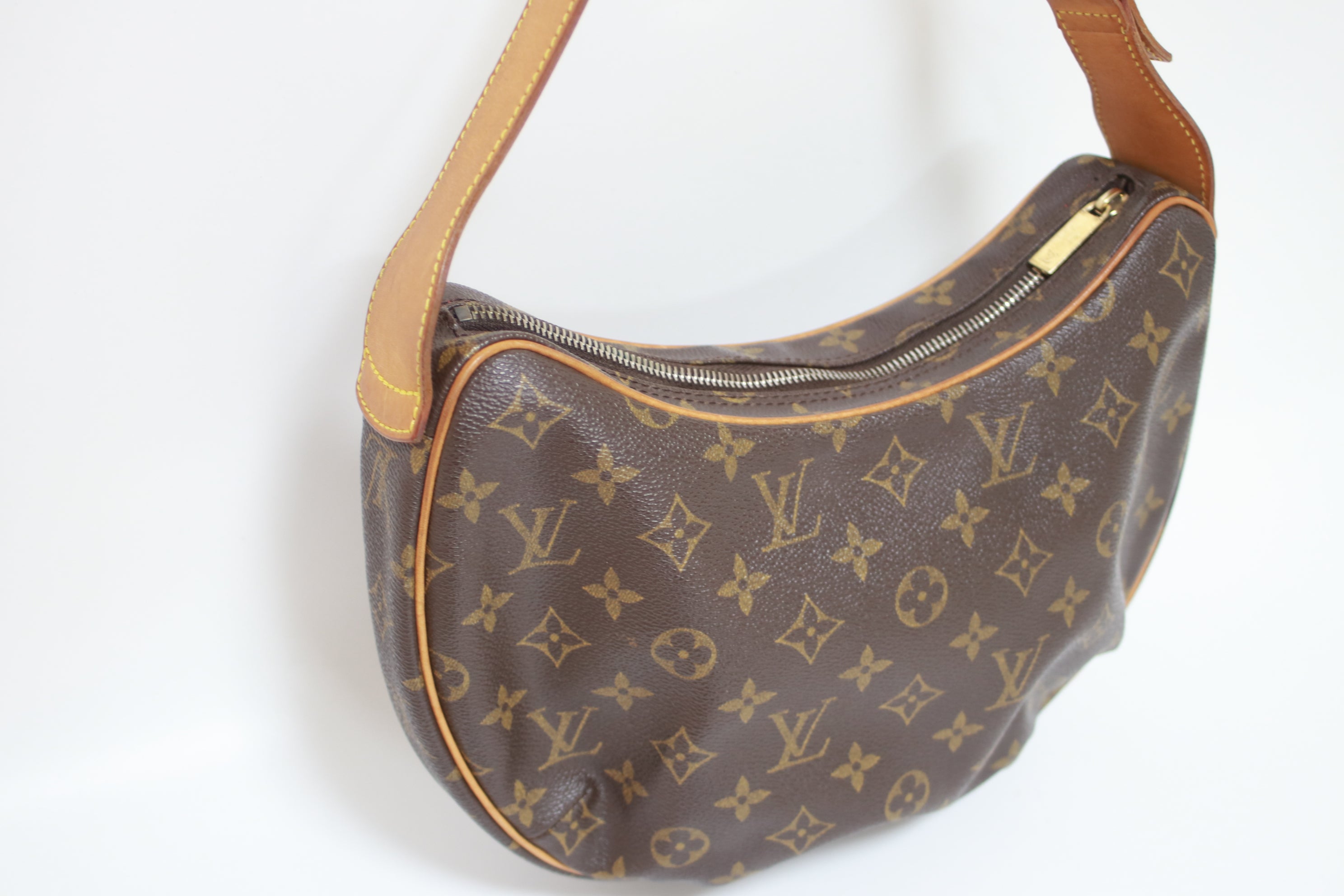 Louis Vuitton Croissant MM Shoulder Bag Used