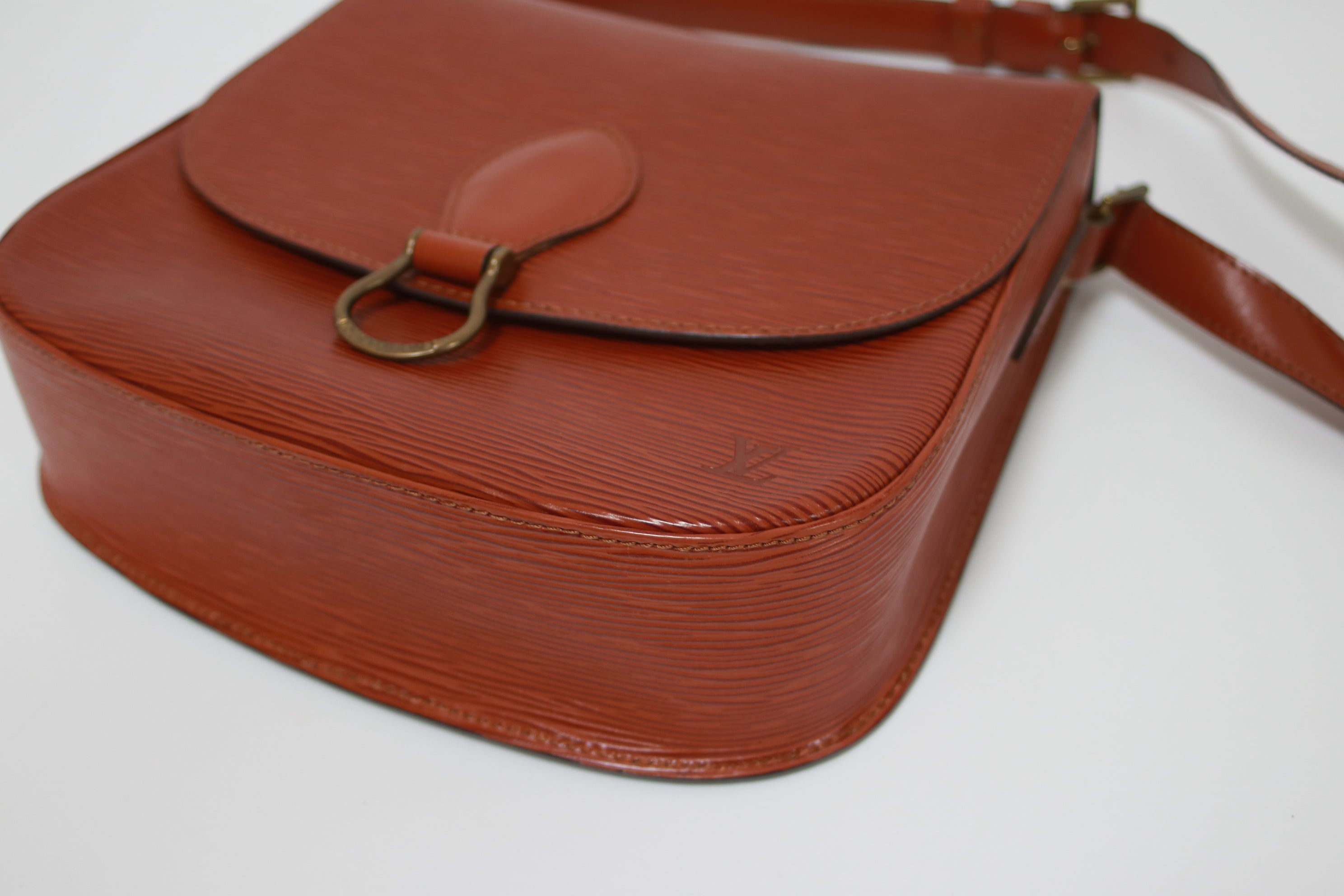 Louis Vuitton Saint Cloud GM Epi Bag Kenya Brown Used