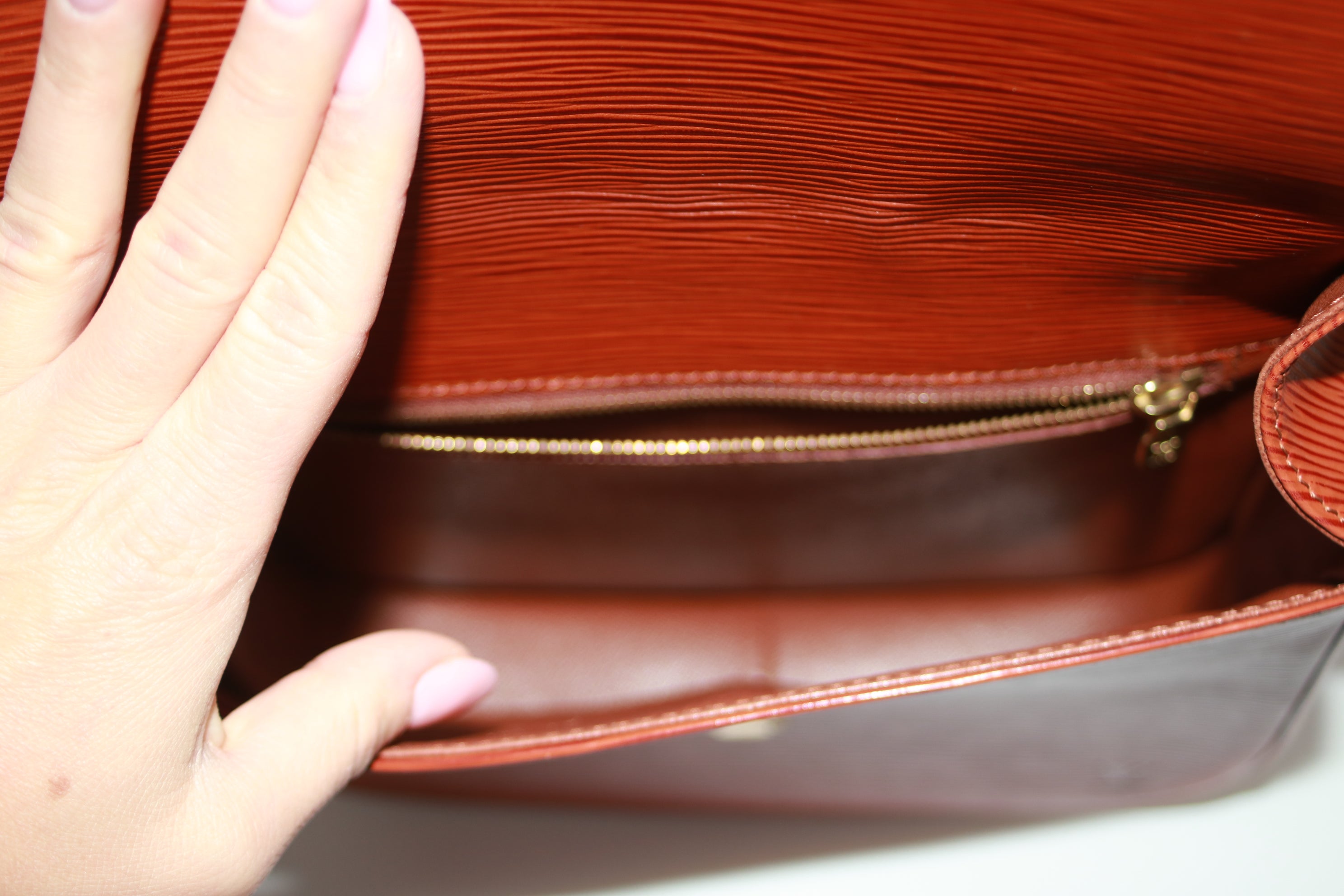 Louis Vuitton Saint Cloud GM Epi Bag Kenya Brown Used
