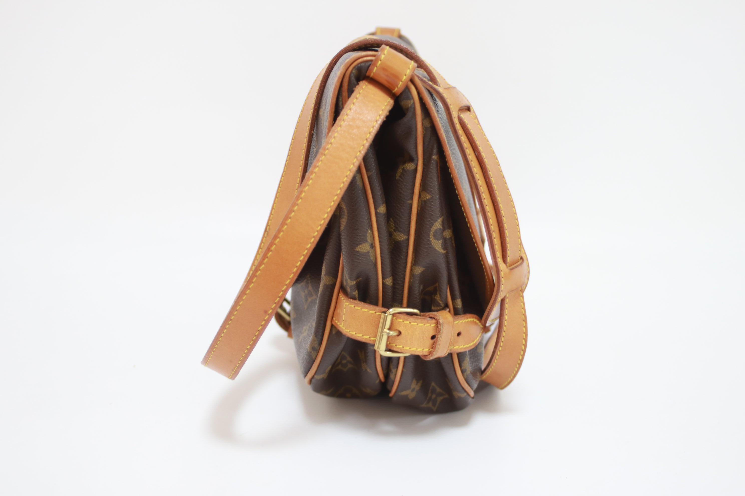 Louis Vuitton Saumur 30 Shoulder Bag Used