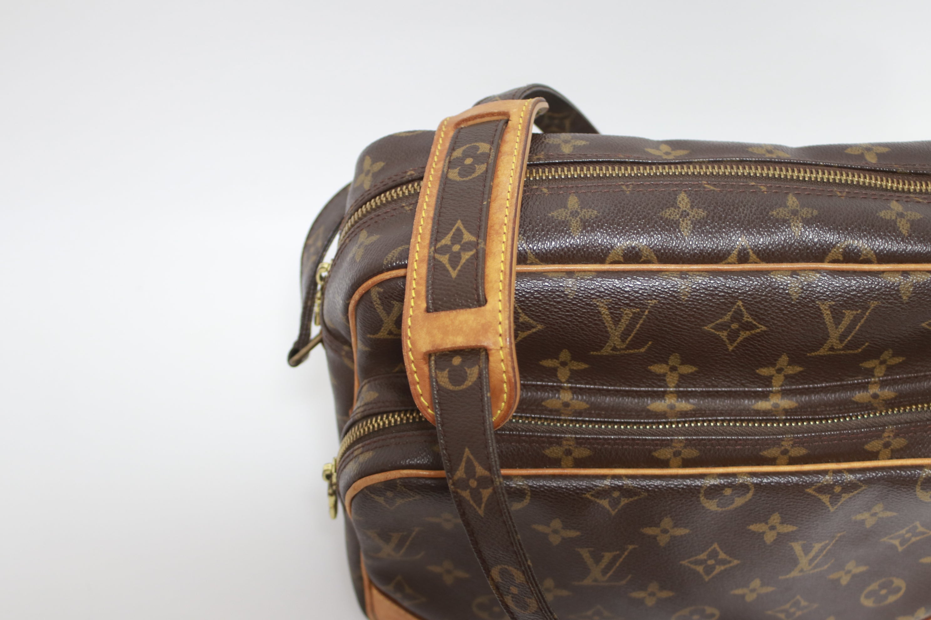 Louis Vuitton Nil Crossbody Usato