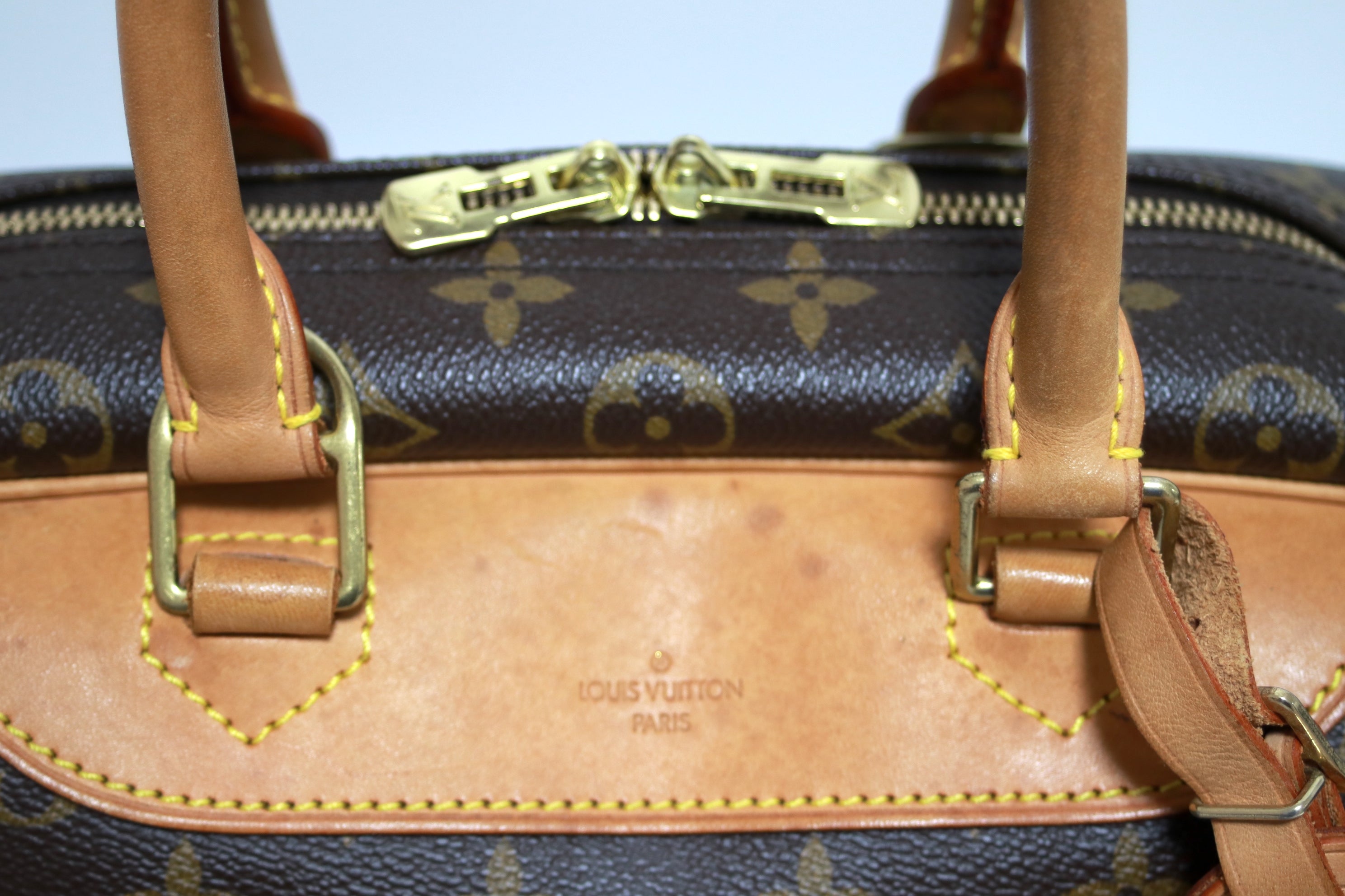 Louis Vuitton Deauville Handbag Used