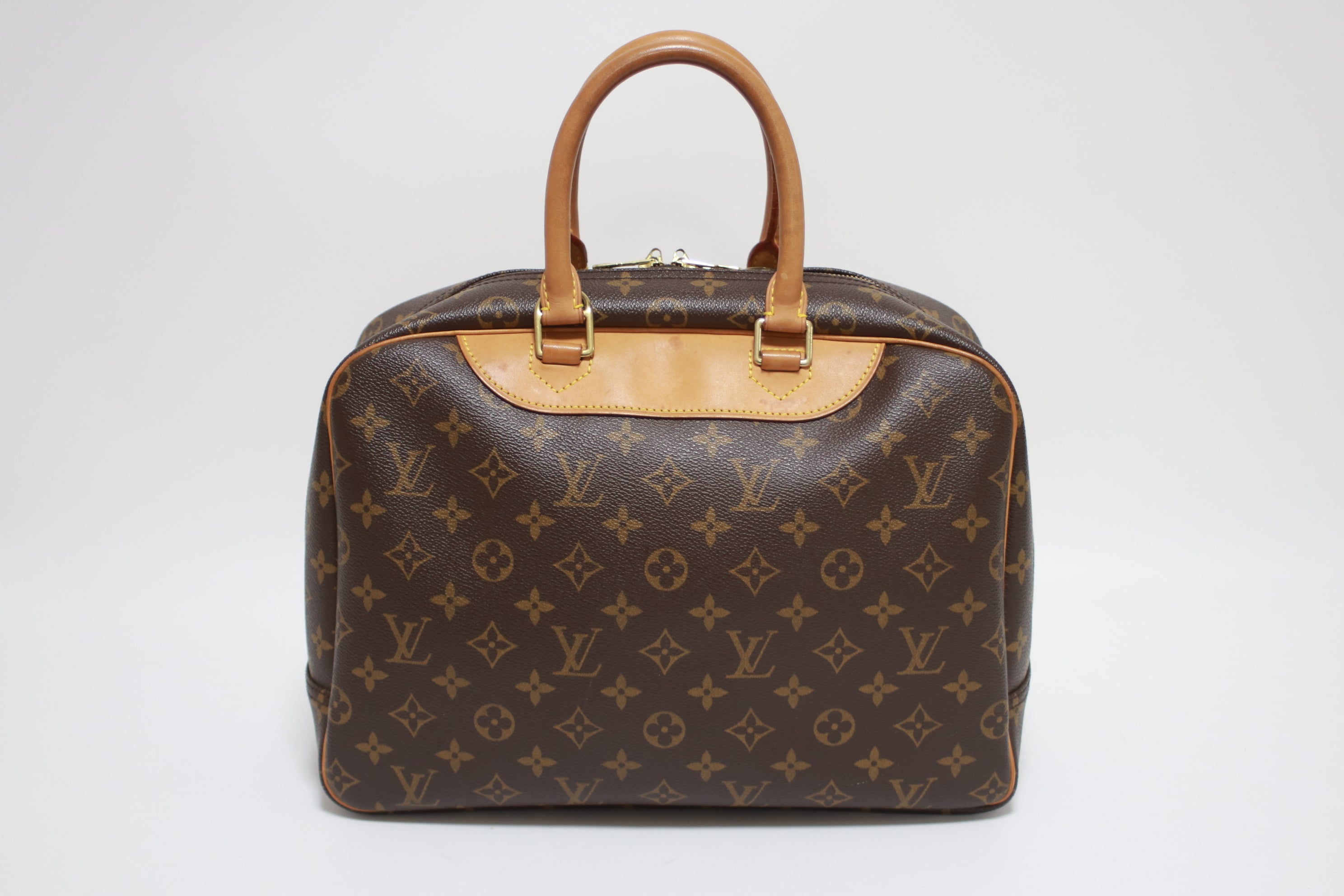 Louis Vuitton Deauville Handbag Used