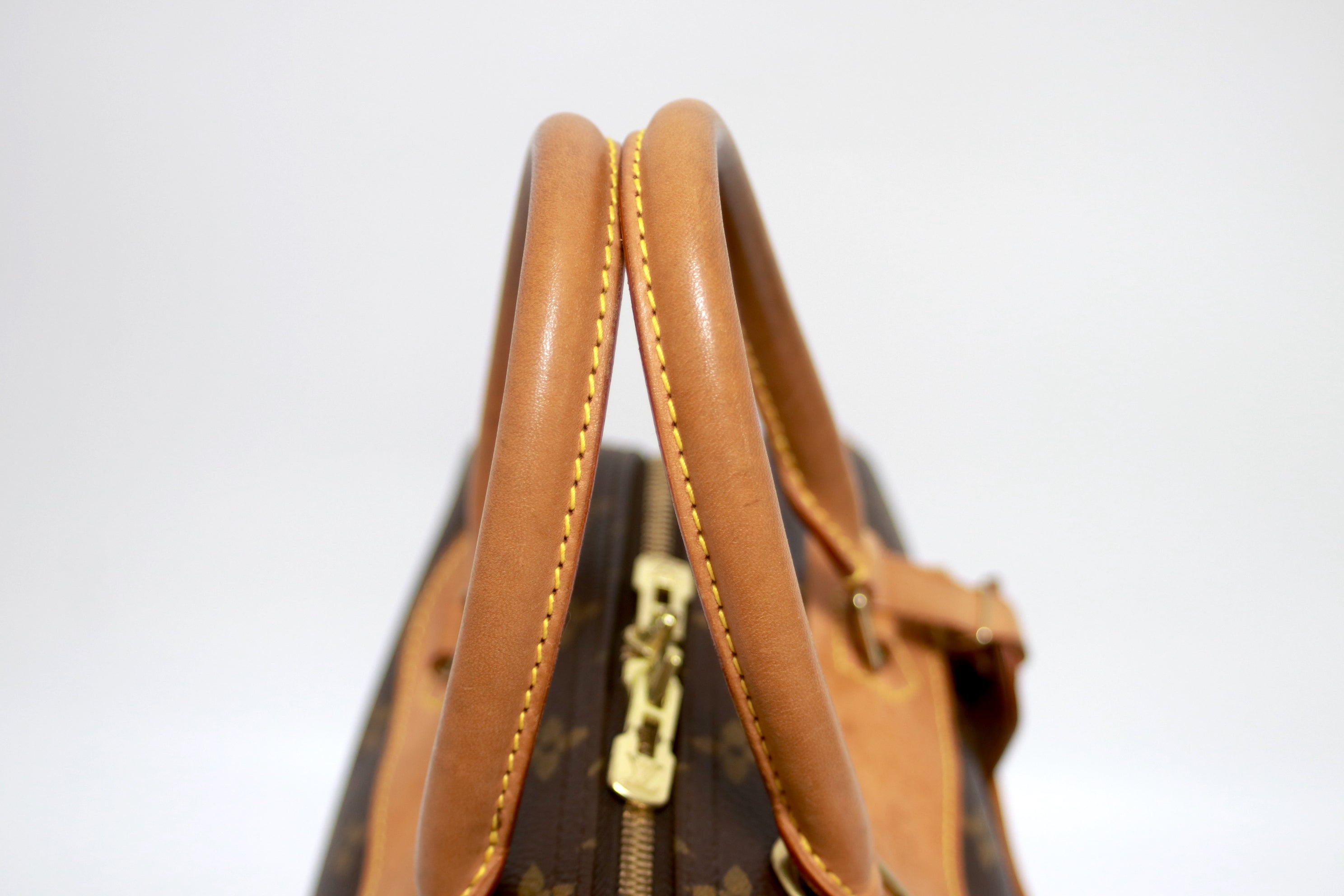 Louis Vuitton Deauville Handbag Used