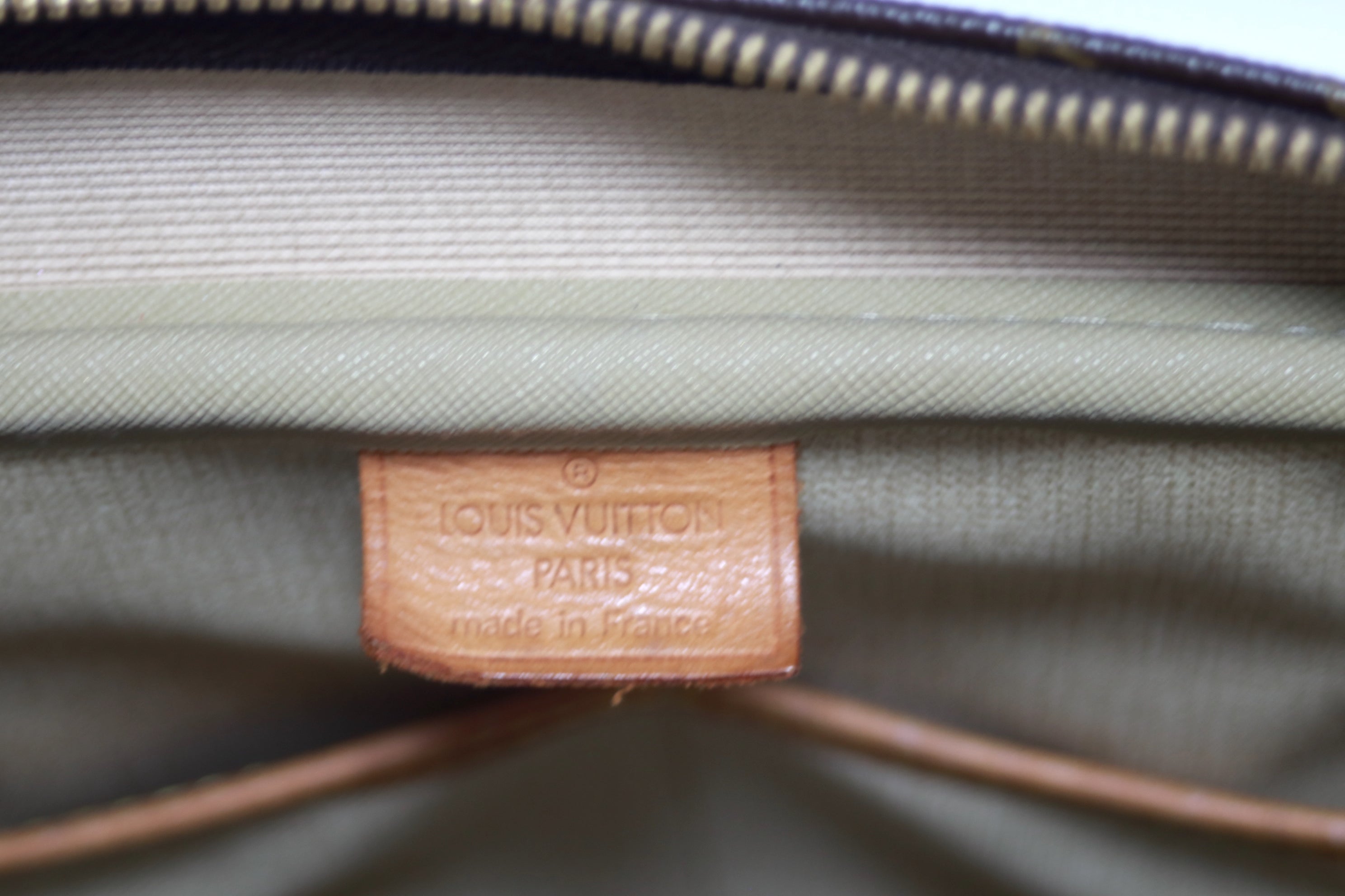 Louis Vuitton Deauville Handbag Used