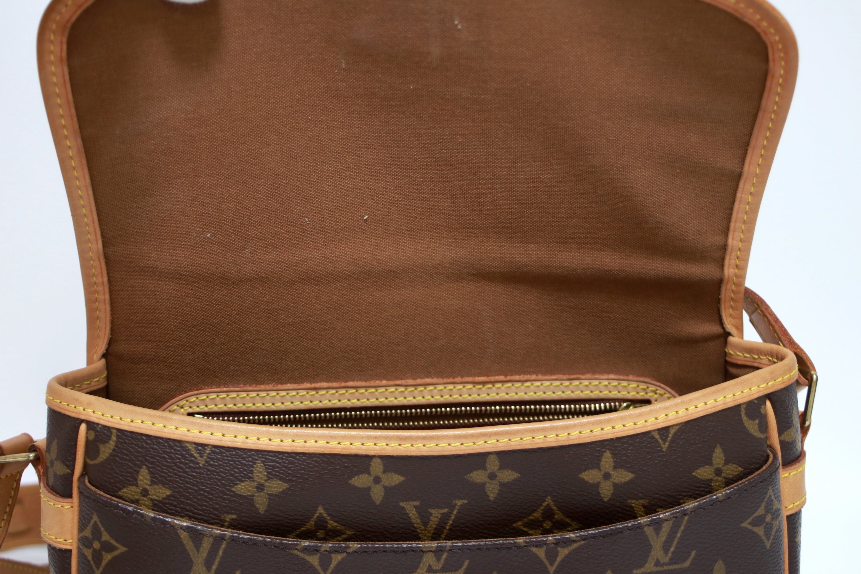 Louis Vuitton Sologne Shoulder Bag Used